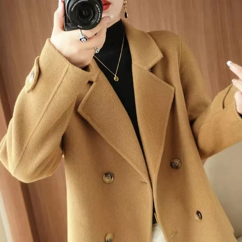 2023 New Double-sided Wool Coat Womens Short Autumn and Winter Suit Collar Woolen Coat Loose with Cashmere Wool Coat Women Coats
2023 New Double-sided Wool Coat Womens Short Autumn and Winter Suit Collar Woolen Coat Loose with Cashmere Wool Coat Women Coats
