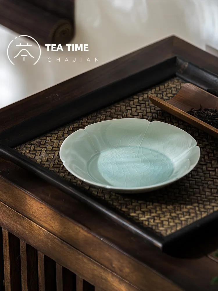 Handmade Blue Porcelain Glaze Hu Tatien Kiln adow Qing Teapot Support Cup Holder Tea Ceremony Accories Tea Room entials
Handmade Blue Porcelain Glaze Hu Tatien Kiln adow Qing Teapot Support Cup Holder Tea Ceremony Accories Tea Room entials
