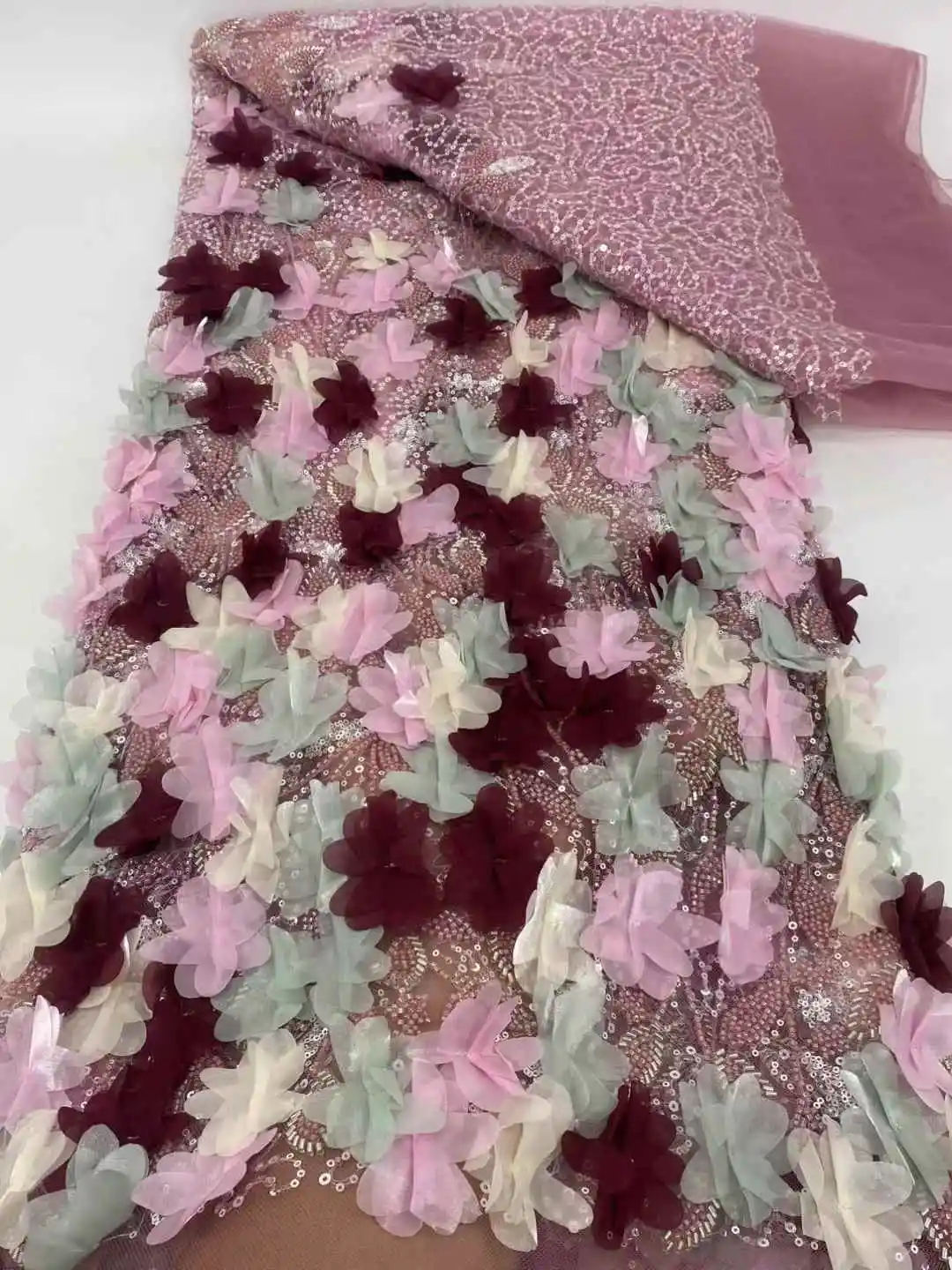 African 3D Flower Lace Fabric 2025 High Quality French Mesh Beaded Lace Fabric Nigerian Sequins Lace Fabrics For Wedding Dress
African 3D Flower Lace Fabric 2025 High Quality French Mesh Beaded Lace Fabric Nigerian Sequins Lace Fabrics For Wedding Dress