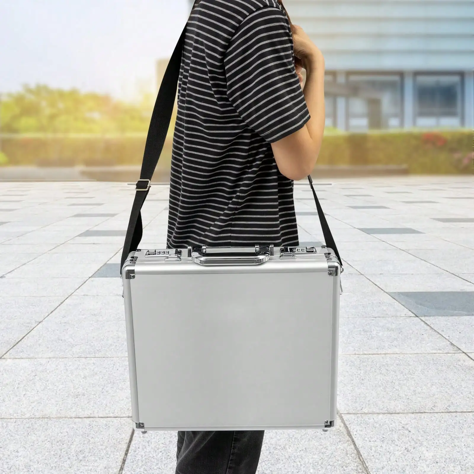Locking Briefcase, Hard Briefcase With Dual Combination Locks, Briefcases For Bussiness Men And Women
Locking Briefcase, Hard Briefcase With Dual Combination Locks, Briefcases For Bussiness Men And Women