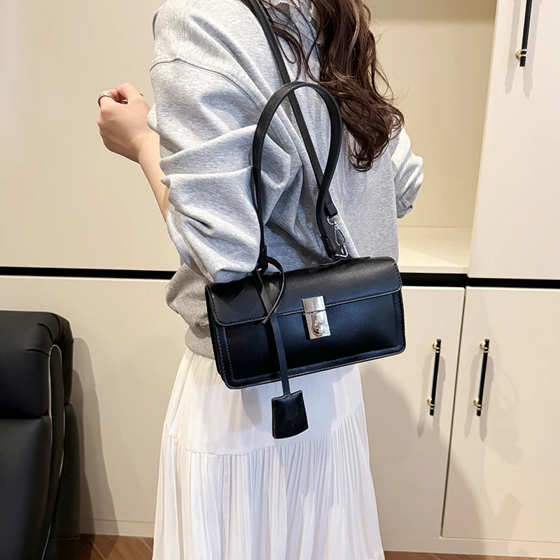 Best Superstar Choice Paris Inspired Tote Bag for Women with Messenger Purse Function and Elegant Logo
Best Superstar Choice Paris Inspired Tote Bag for Women with Messenger Purse Function and Elegant Logo