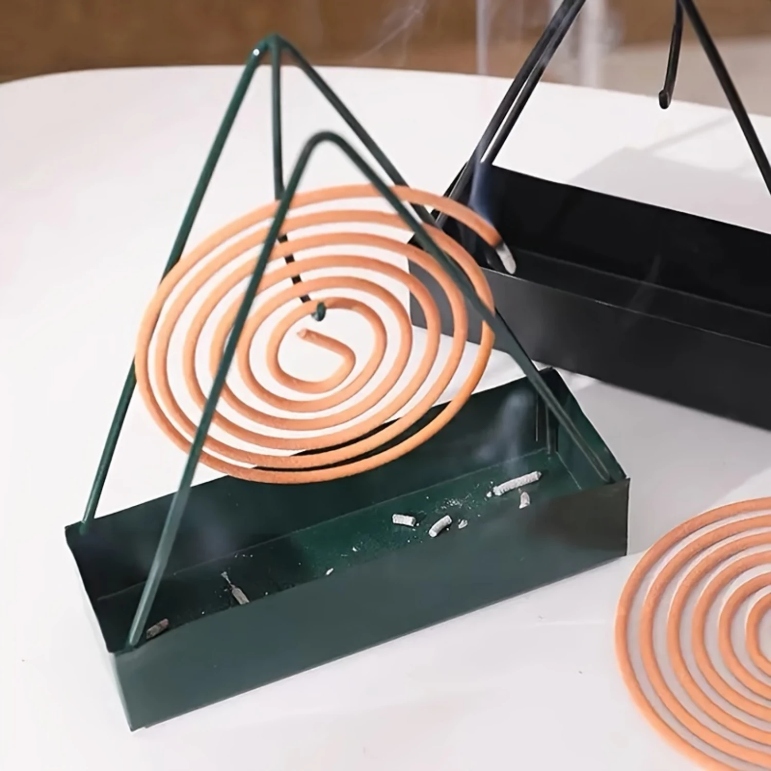 Iron Mosquito Coil Holders - Triangular Design, 2-Piece Set, Indoor & Outdoor Use, No Power Required
Iron Mosquito Coil Holders - Triangular Design, 2-Piece Set, Indoor & Outdoor Use, No Power Required