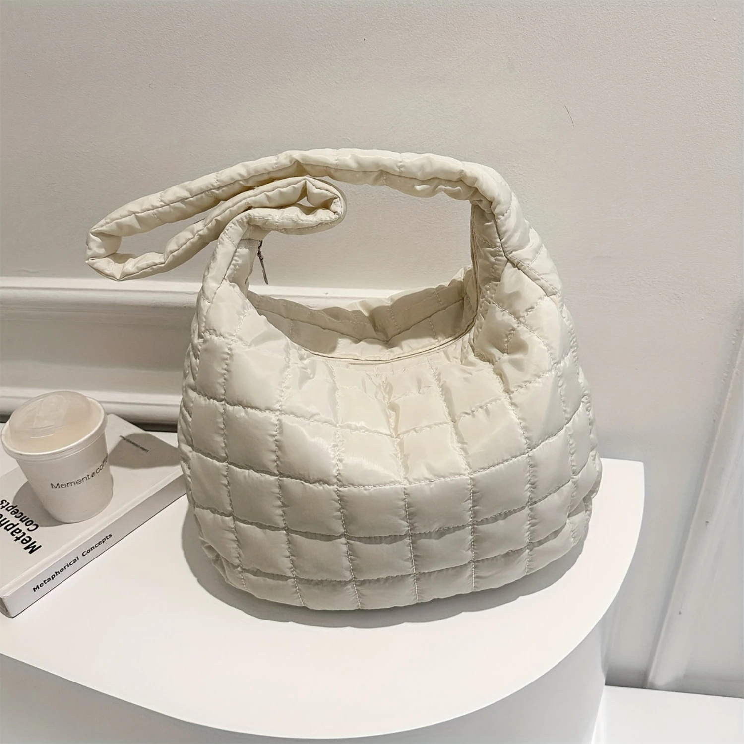 Detail Plaid Cloud Bag, Simple Solid Color Tote Bag, Zipper Foldable Shoulder Bag For Women Girls Travel toiletry bag Zipper bag
Detail Plaid Cloud Bag, Simple Solid Color Tote Bag, Zipper Foldable Shoulder Bag For Women Girls Travel toiletry bag Zipper bag