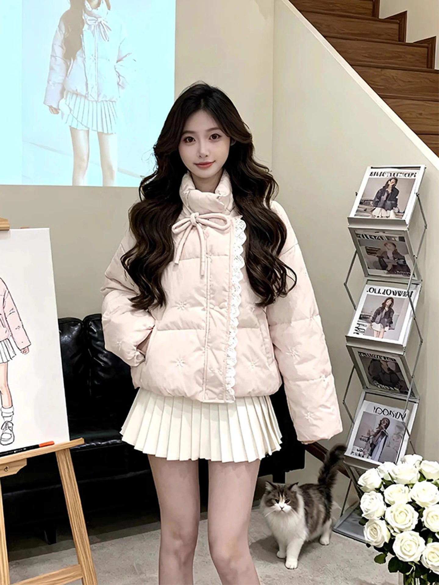 Корейское пальто-пуховик из хлопка для женщин, зимнее, свободного кроя, с эффектом высококачественного материала, верхняя одежда
Корейское пальто-пуховик из хлопка для женщин, зимнее, свободного кроя, с эффектом высококачественного материала, верхняя одежда