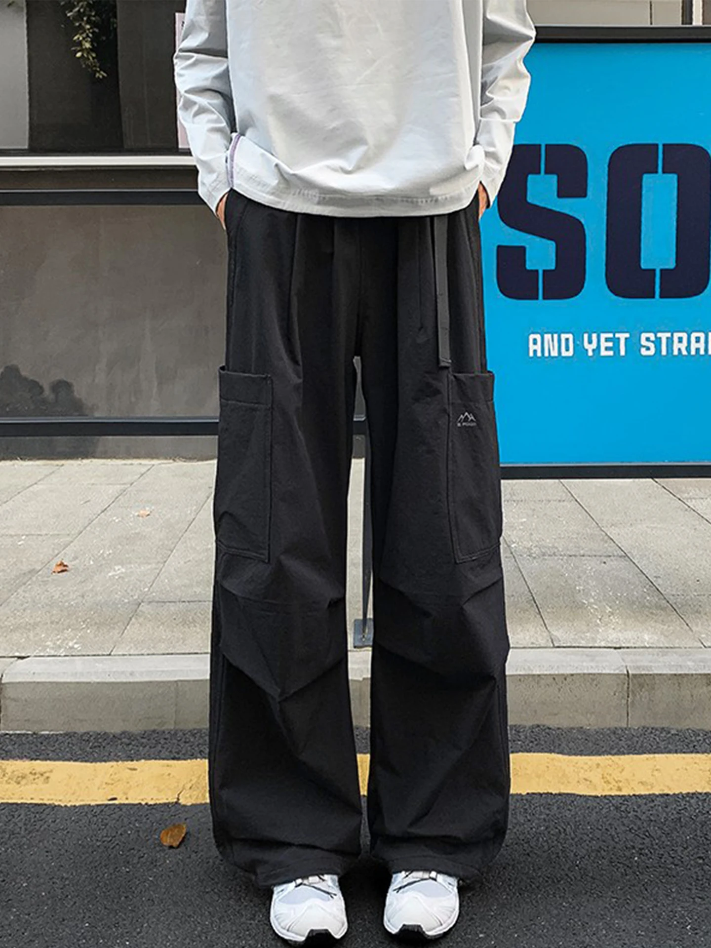 American Sle Men's Outdoor Climbing Waterproof Trousers Straight Leg Workwear Pants Casual Autumn Faion Brand LPZ
American Sle Men's Outdoor Climbing Waterproof Trousers Straight Leg Workwear Pants Casual Autumn Faion Brand LPZ