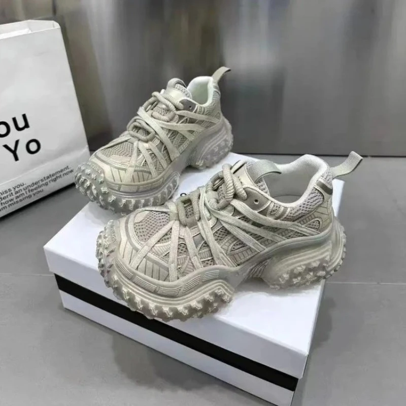 High Quality Thick Sole Lace-up Color Matching Fashion All Comfortable Non-slip Breathable Sports Wear-resistant Women's Shoes
High Quality Thick Sole Lace-up Color Matching Fashion All Comfortable Non-slip Breathable Sports Wear-resistant Women's Shoes