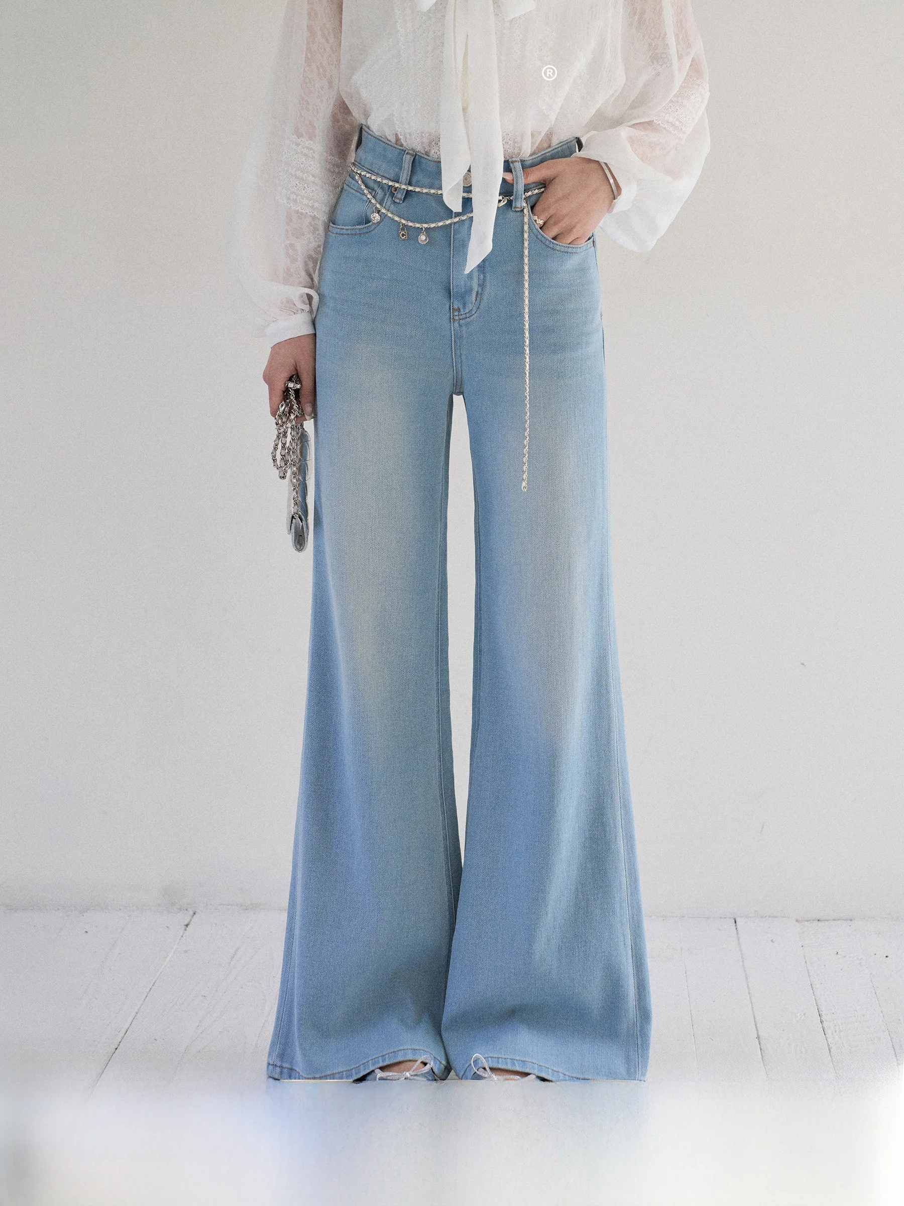 High Waist Wide Leg Jeans Light Blue Straight Loose Floor-Length Pants Women's Spring Fashion Casual Comfortable Denim Trousers
High Waist Wide Leg Jeans Light Blue Straight Loose Floor-Length Pants Women's Spring Fashion Casual Comfortable Denim Trousers
