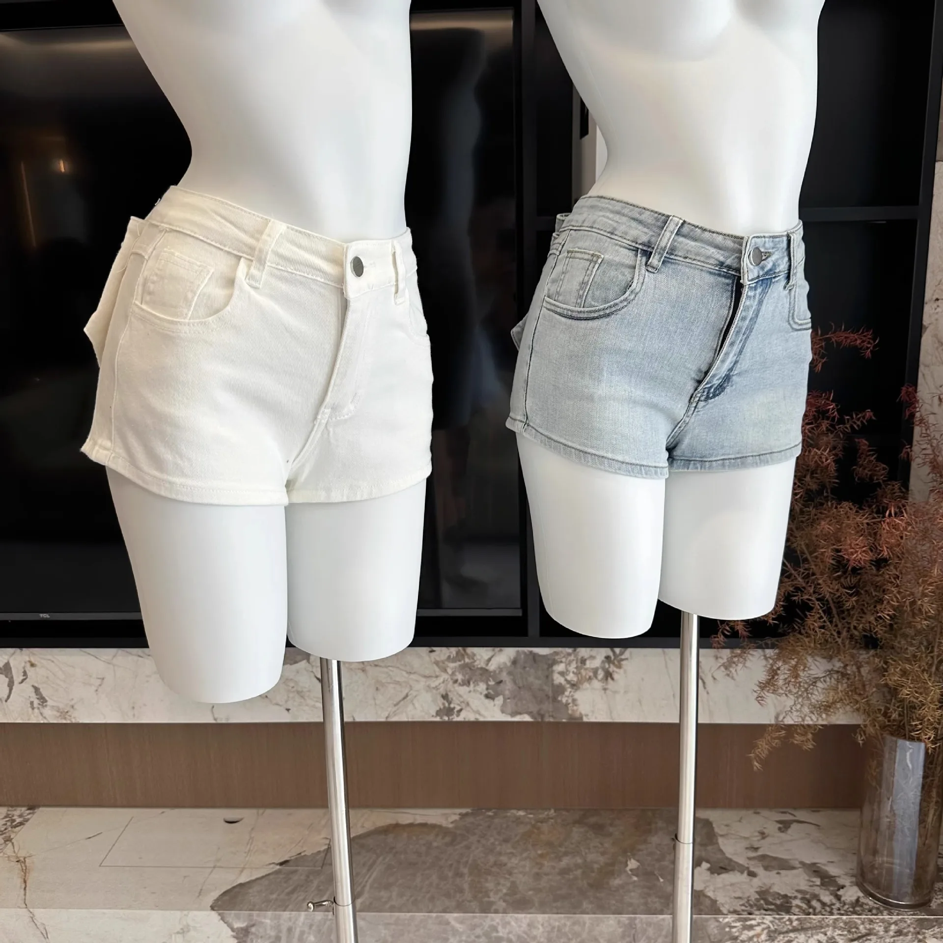 Summer Butterfly Knot Denim Shorts Women's Vintage American Style plus Size Slimming Hot Pants 2026 New Collection шорты y2k
Summer Butterfly Knot Denim Shorts Women's Vintage American Style plus Size Slimming Hot Pants 2026 New Collection шорты y2k