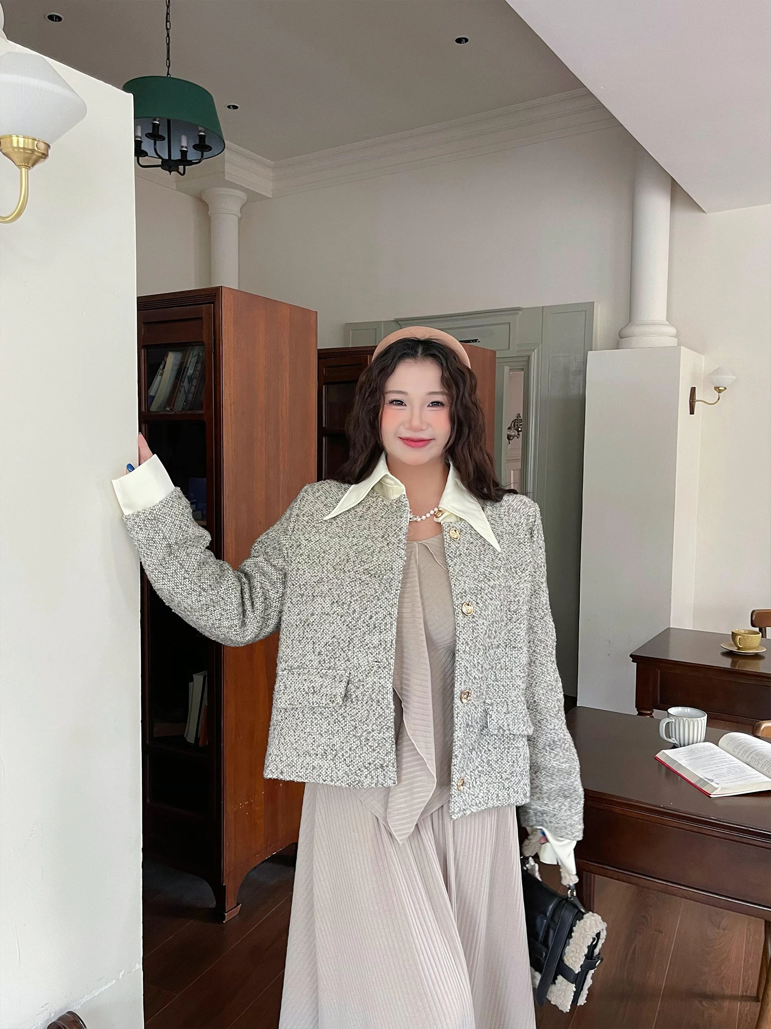 Женская свободная стеганая куртка-пальто South Bla Micro Plus Size с наплечниками, утягивающая фигуру, в уличном стиле
Женская свободная стеганая куртка-пальто South Bla Micro Plus Size с наплечниками, утягивающая фигуру, в уличном стиле