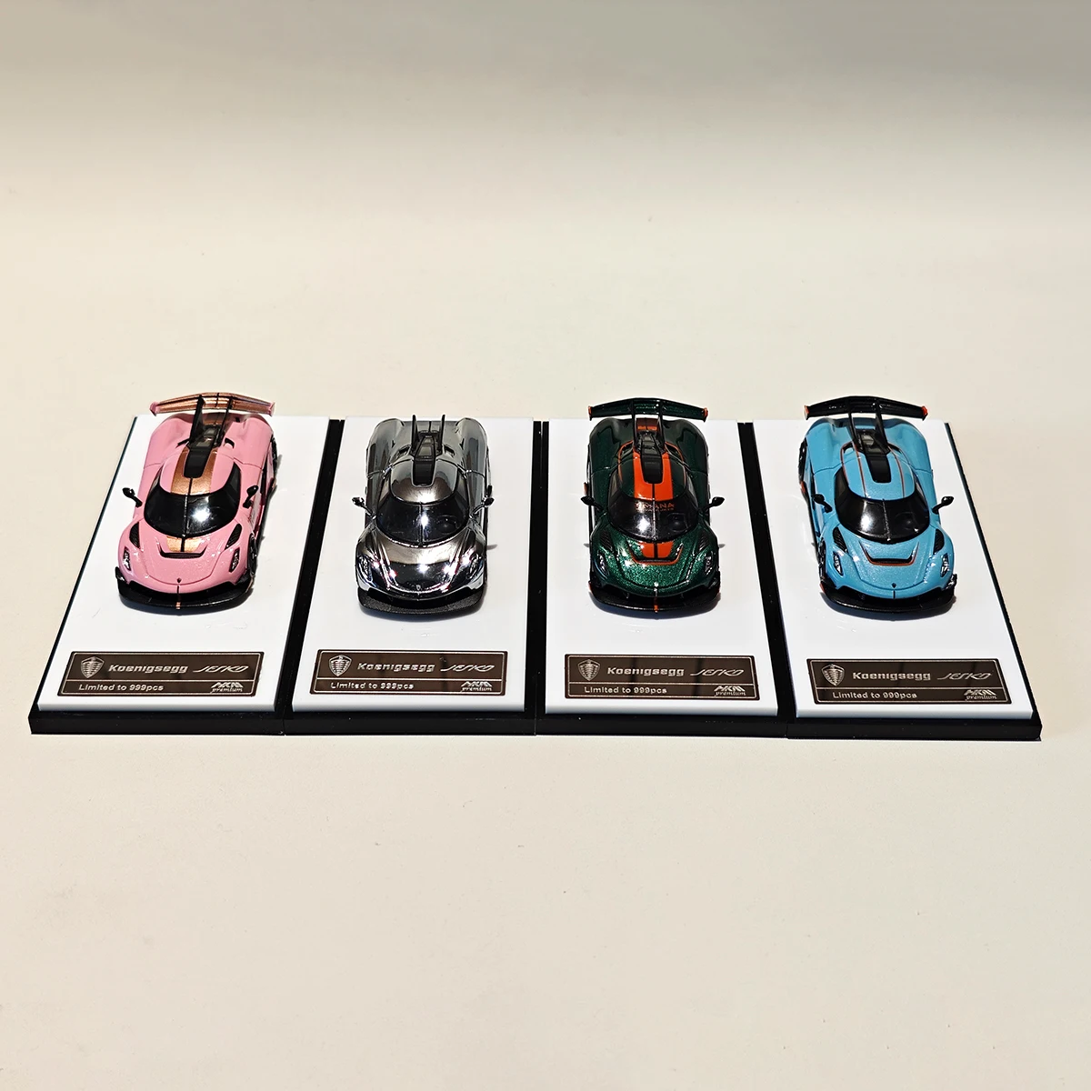 In Stock HKM 1:64 Jesko 4 Colors Limited Each Miniature Hypercar Diecast Model With Acrylic Display Base Collector
In Stock HKM 1:64 Jesko 4 Colors Limited Each Miniature Hypercar Diecast Model With Acrylic Display Base Collector