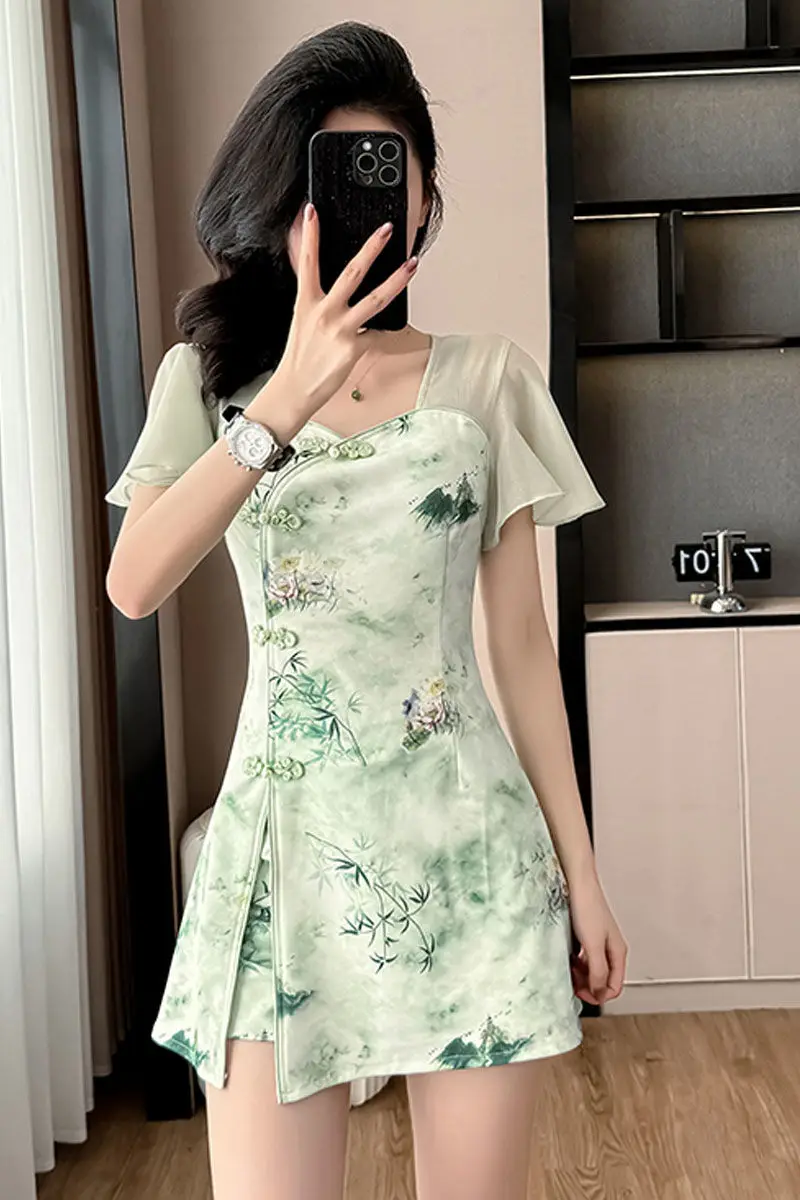 Modernized Floral Qipao Coordinates Summer Short Sleeve Cropped Pants Set Women Youthful Elegant Oriental Chic Separates
Modernized Floral Qipao Coordinates Summer Short Sleeve Cropped Pants Set Women Youthful Elegant Oriental Chic Separates