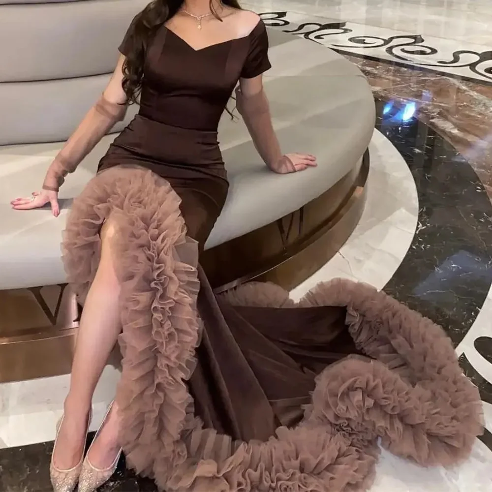 Customized High Quality Satin Ruffles Evening Dress Temperament V-Neck Short Sleeves Special Occasion Gowns Saudi Arabia 2025
Customized High Quality Satin Ruffles Evening Dress Temperament V-Neck Short Sleeves Special Occasion Gowns Saudi Arabia 2025