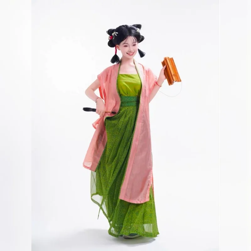 Women's Song-style Hanfu Set: Long Beizi + Camisole + High-chest Pleated Skirt Spring/Summer Lightweight
Women's Song-style Hanfu Set: Long Beizi + Camisole + High-chest Pleated Skirt Spring/Summer Lightweight