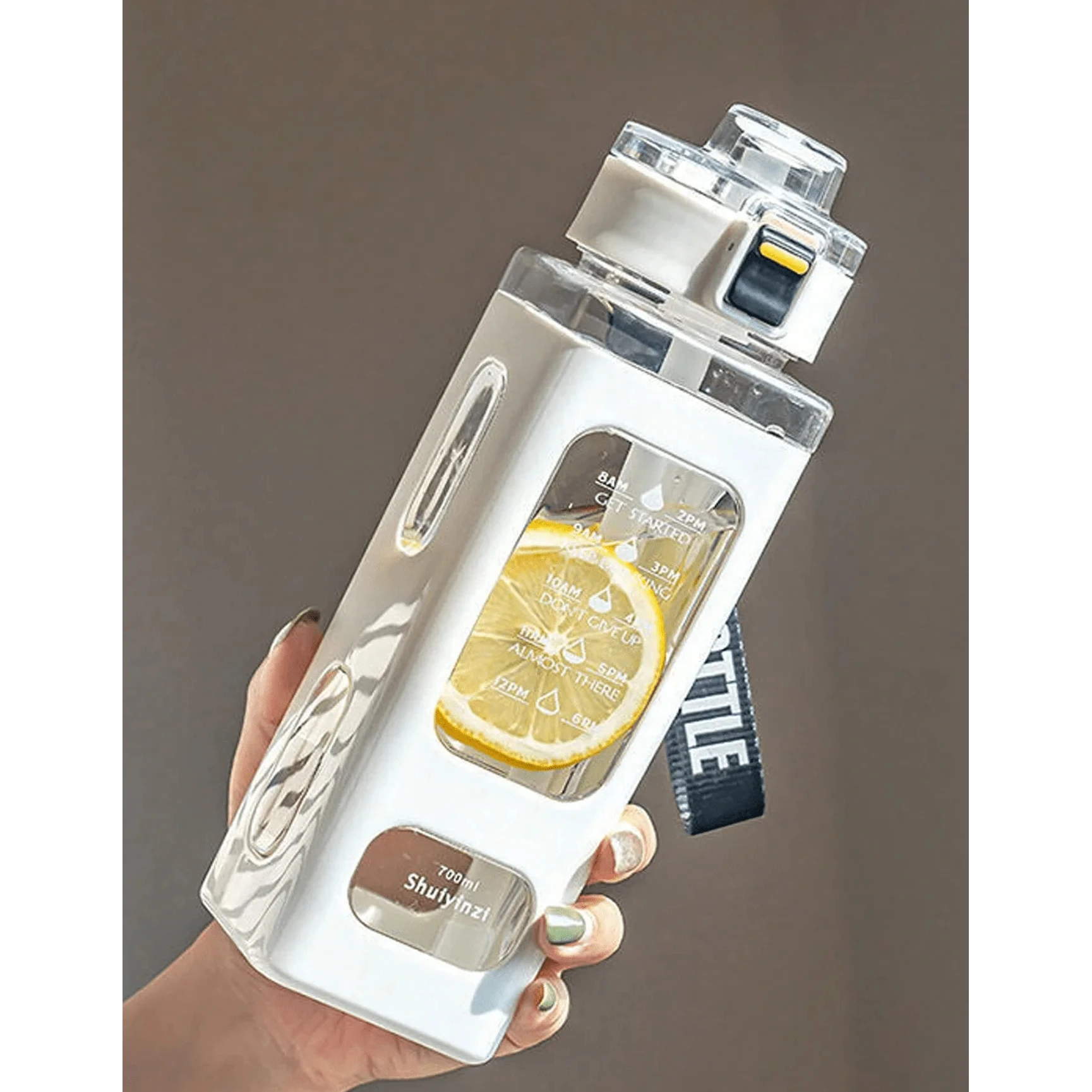 1 piece white 700ml sports water bottle, portable sippy cup. Suitable for outdoor, sports, cycling and carrying!
1 piece white 700ml sports water bottle, portable sippy cup. Suitable for outdoor, sports, cycling and carrying!