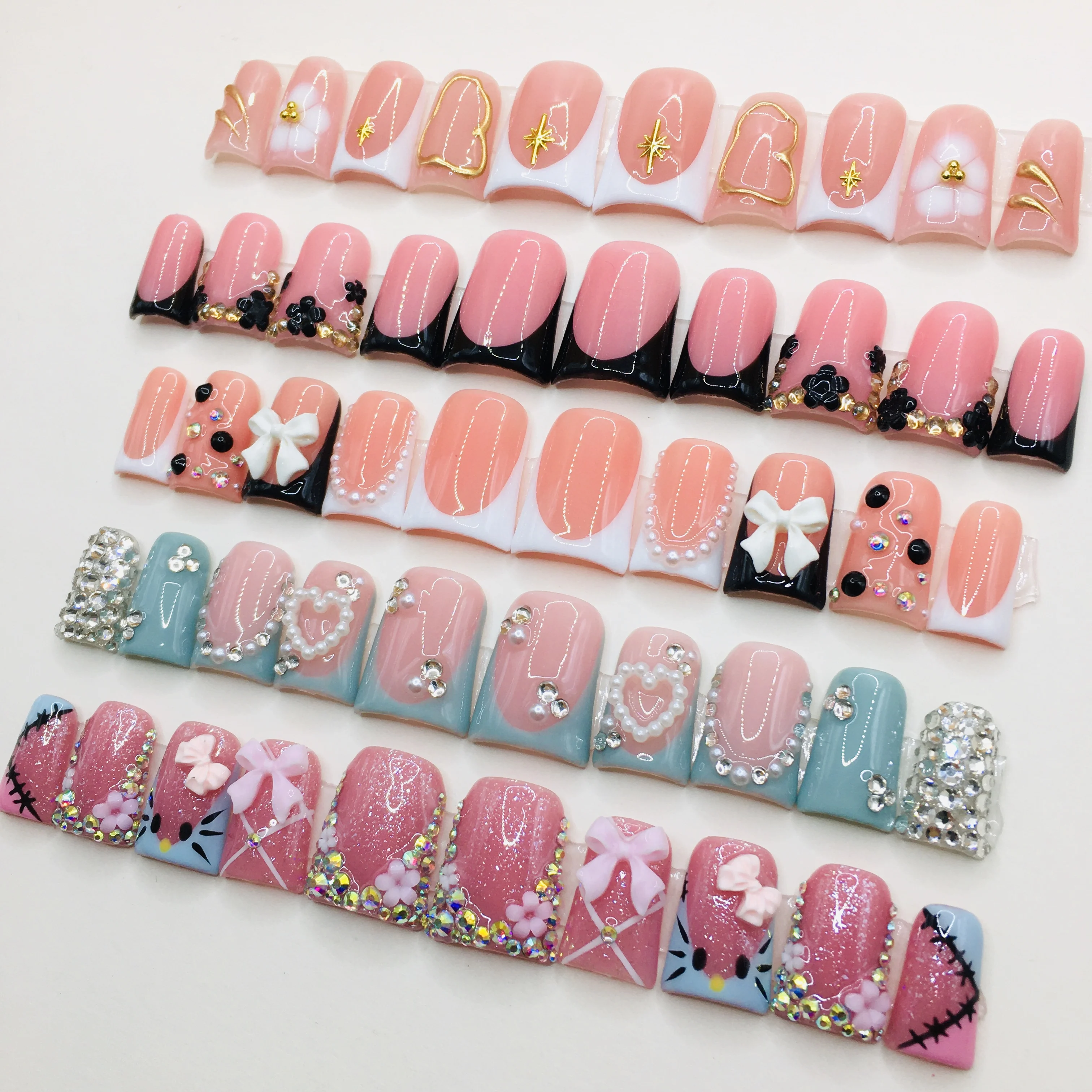 Luxury Designed Reusable OEM Wholesale Custom French Short Press on Nails Acrylic Handmade Fingernails Art for Women
Luxury Designed Reusable OEM Wholesale Custom French Short Press on Nails Acrylic Handmade Fingernails Art for Women