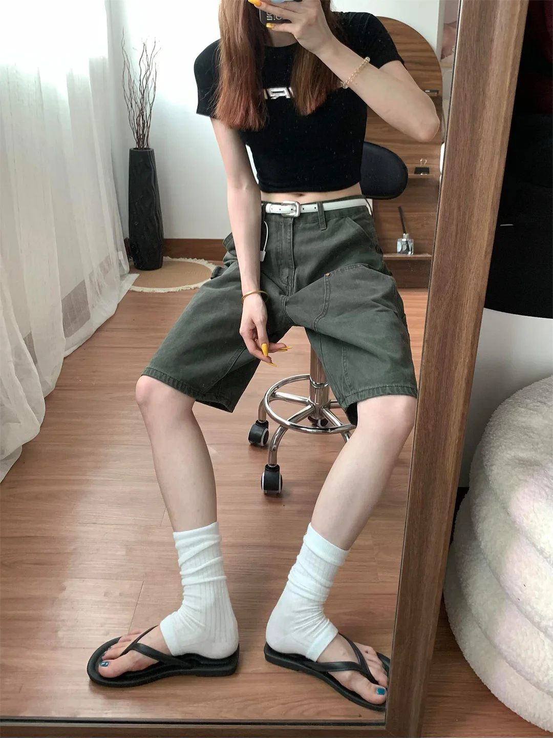 Summer 2026 Slimming Loose Fit American Retro Military Green Denim Jeans High Waist Wide Leg Pants Women's Casual Fashion
Summer 2026 Slimming Loose Fit American Retro Military Green Denim Jeans High Waist Wide Leg Pants Women's Casual Fashion