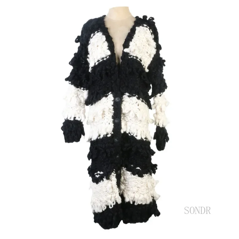 Loose Long Sweater Cardigan Women White Black Contrasting Color Tassel Knitted Cardigan Autumn Winter New Long Sweater Jacket
Loose Long Sweater Cardigan Women White Black Contrasting Color Tassel Knitted Cardigan Autumn Winter New Long Sweater Jacket