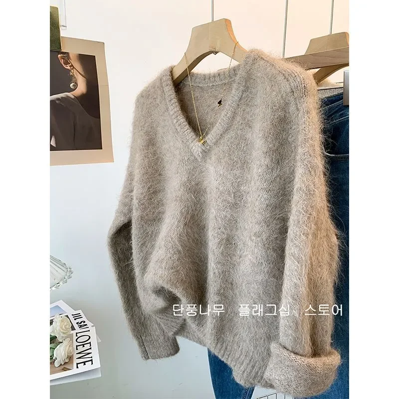 V-neck Sweater for Women in Autumn and Winter Lazy Style Thickened Inner Loose Furry Sweater Base Shirt
V-neck Sweater for Women in Autumn and Winter Lazy Style Thickened Inner Loose Furry Sweater Base Shirt