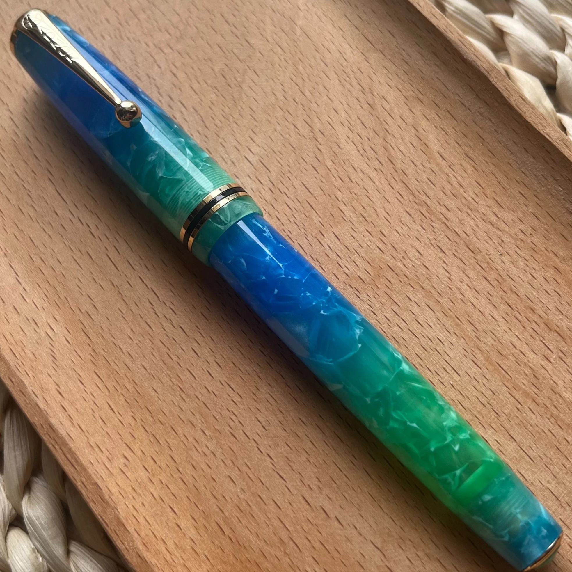 ADMOK 766 Vintage Resin Piston Fountain Pen - German Schmidt BOCK No.6 Nib, Classic Collector Business Gift Writing
ADMOK 766 Vintage Resin Piston Fountain Pen - German Schmidt BOCK No.6 Nib, Classic Collector Business Gift Writing
