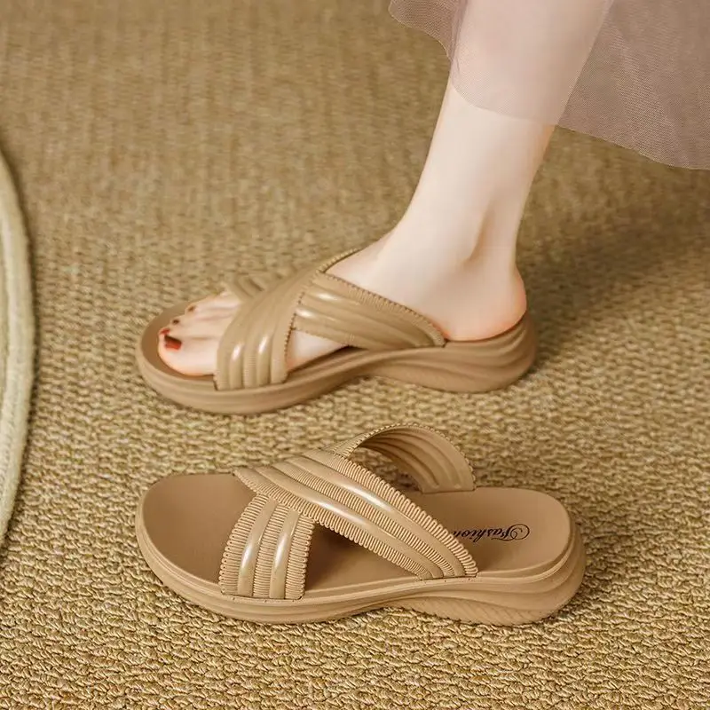 Women Injection Molding Wedges One Word Slippers Summer New Thick Sole Non Slip Lightweight Home Slippers Outdoor Beach Slippers
Women Injection Molding Wedges One Word Slippers Summer New Thick Sole Non Slip Lightweight Home Slippers Outdoor Beach Slippers