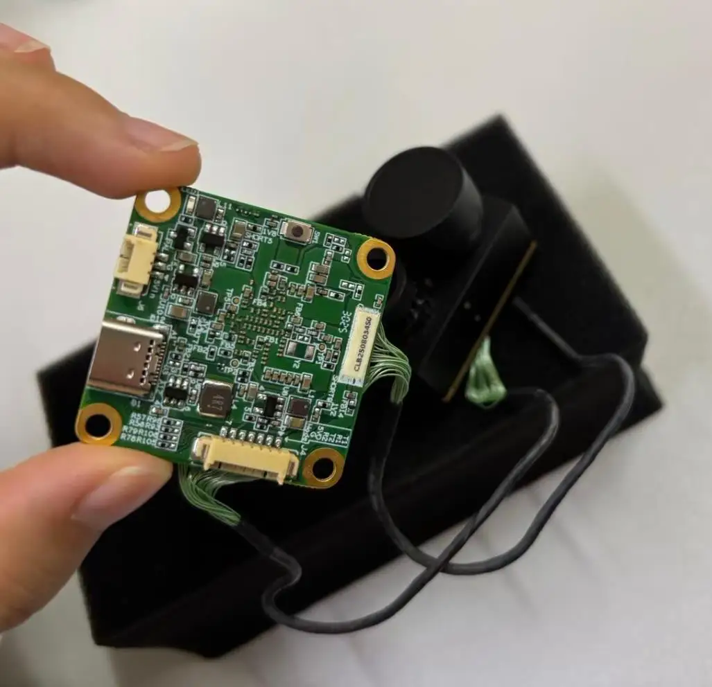 Модуль FPV AI с двумя камерами, автоматическим отслеживанием нескольких объектов и функцией облета препятствий для гоночных FPV дронов на радиоуправлении
Модуль FPV AI с двумя камерами, автоматическим отслеживанием нескольких объектов и функцией облета препятствий для гоночных FPV дронов на радиоуправлении