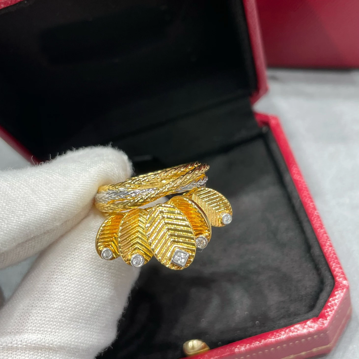 Элитное ювелирное изделие: дизайнерское элегантное кольцо для женщин, высококачественное модное украшение, женское ювелирное изделие 2026
Элитное ювелирное изделие: дизайнерское элегантное кольцо для женщин, высококачественное модное украшение, женское ювелирное изделие 2026