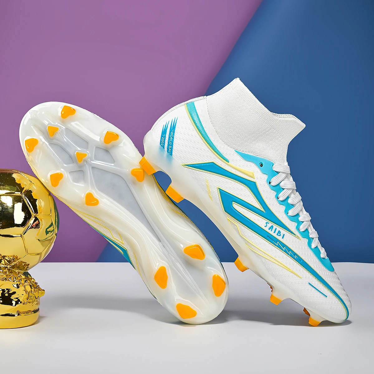 New Men Professional Soccer Shoes Ankle Non-Slip TF/FG Match Football Boots Boys Sneakers Comfortable Sports Shoes Unisex
New Men Professional Soccer Shoes Ankle Non-Slip TF/FG Match Football Boots Boys Sneakers Comfortable Sports Shoes Unisex