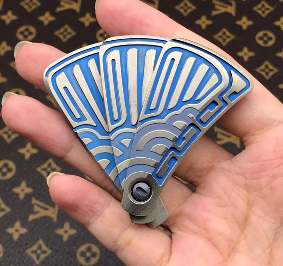 Used EDC Muyi Sparrow Feather Fan Titanium Alloy Material Blue fidget slider decompression toy
Used EDC Muyi Sparrow Feather Fan Titanium Alloy Material Blue fidget slider decompression toy