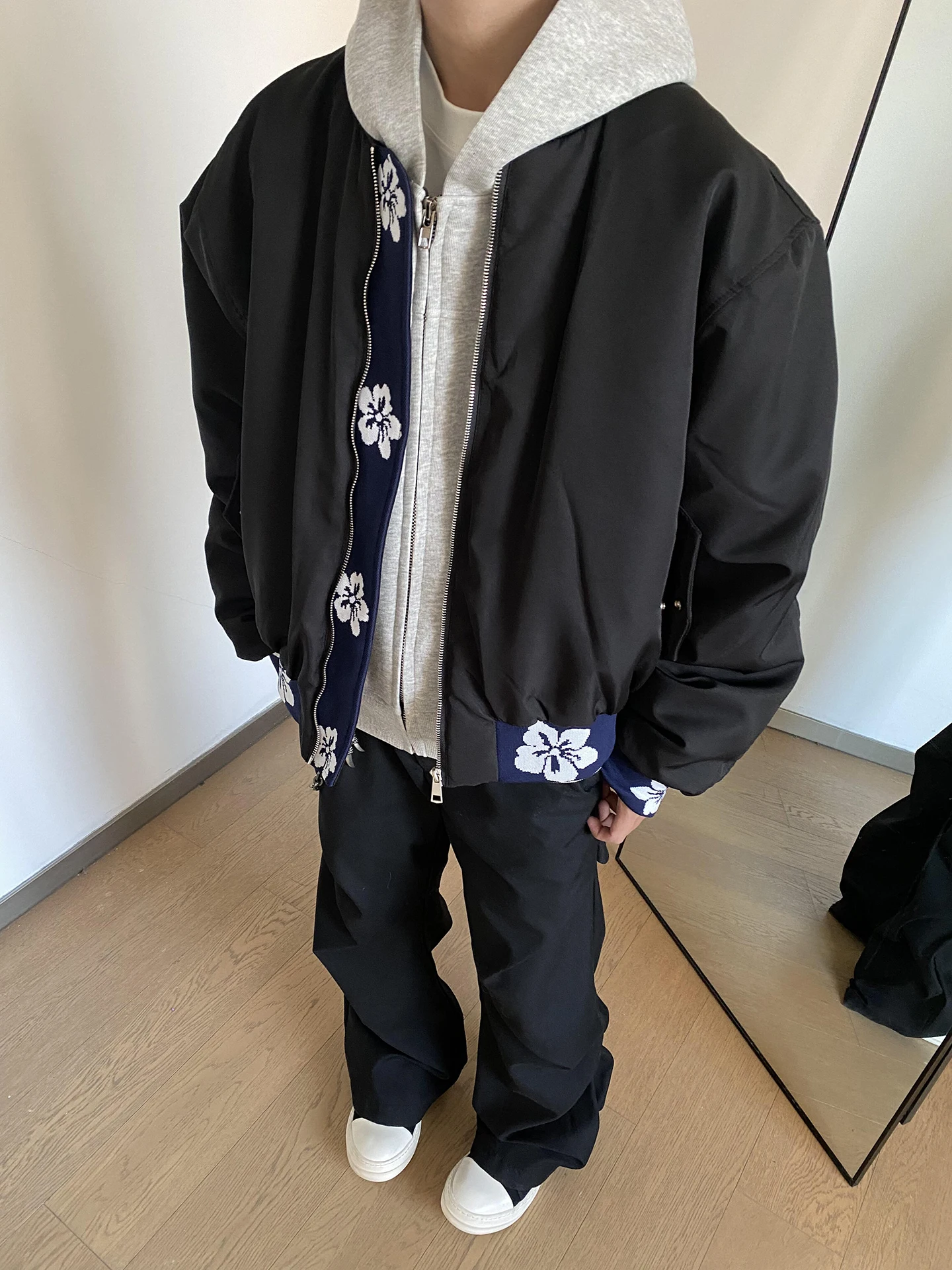 Retro American Splicing Design Baseball Jaet ex Loose Fit Flight Jaet Couple's Outerwear Trendy Polyester Fiber
Retro American Splicing Design Baseball Jaet ex Loose Fit Flight Jaet Couple's Outerwear Trendy Polyester Fiber