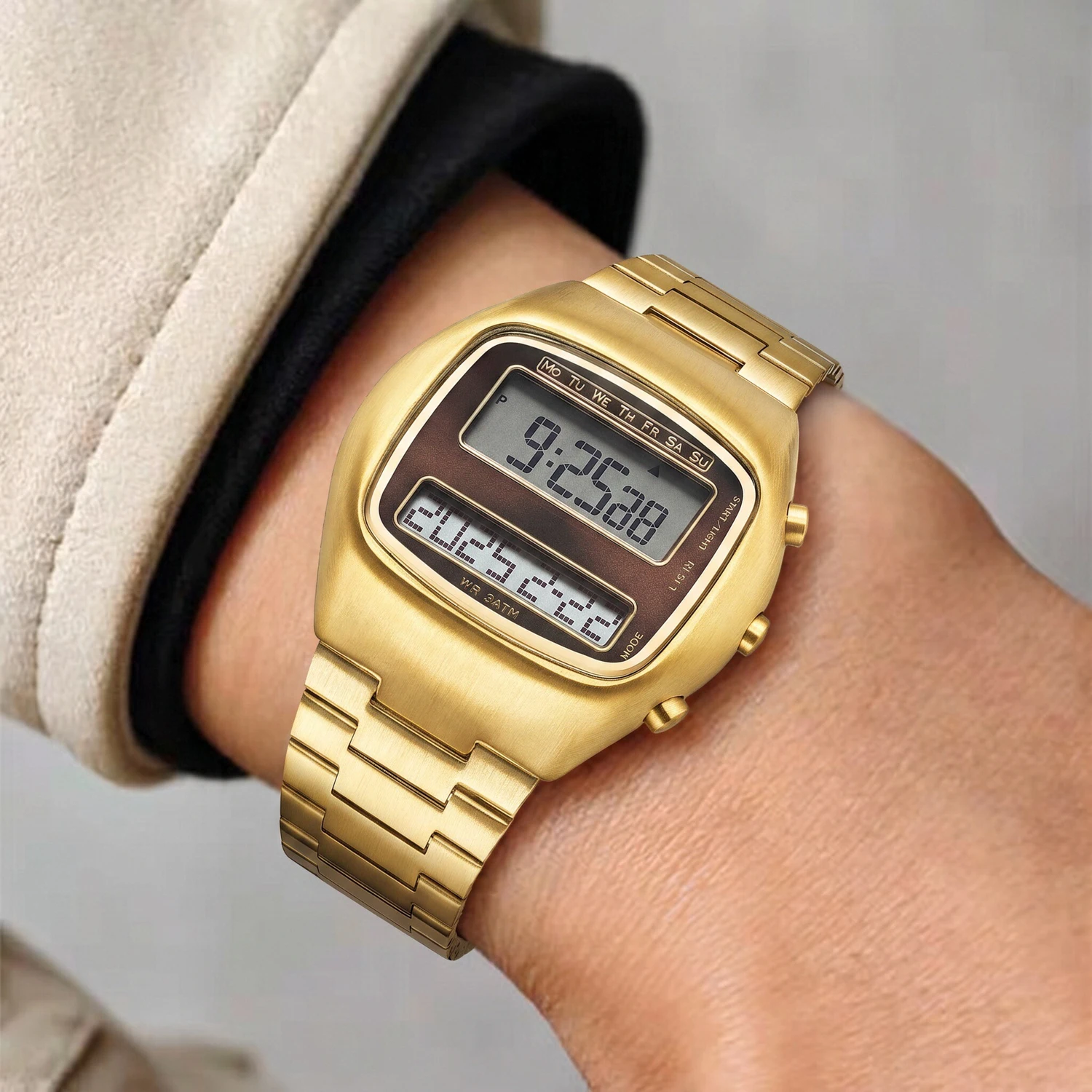 CILOA Retro Digital Watch Dual Display Gold-Tone Stainless Steel Bracelet Vintage Men's Quartz Wristwatch
CILOA Retro Digital Watch Dual Display Gold-Tone Stainless Steel Bracelet Vintage Men's Quartz Wristwatch