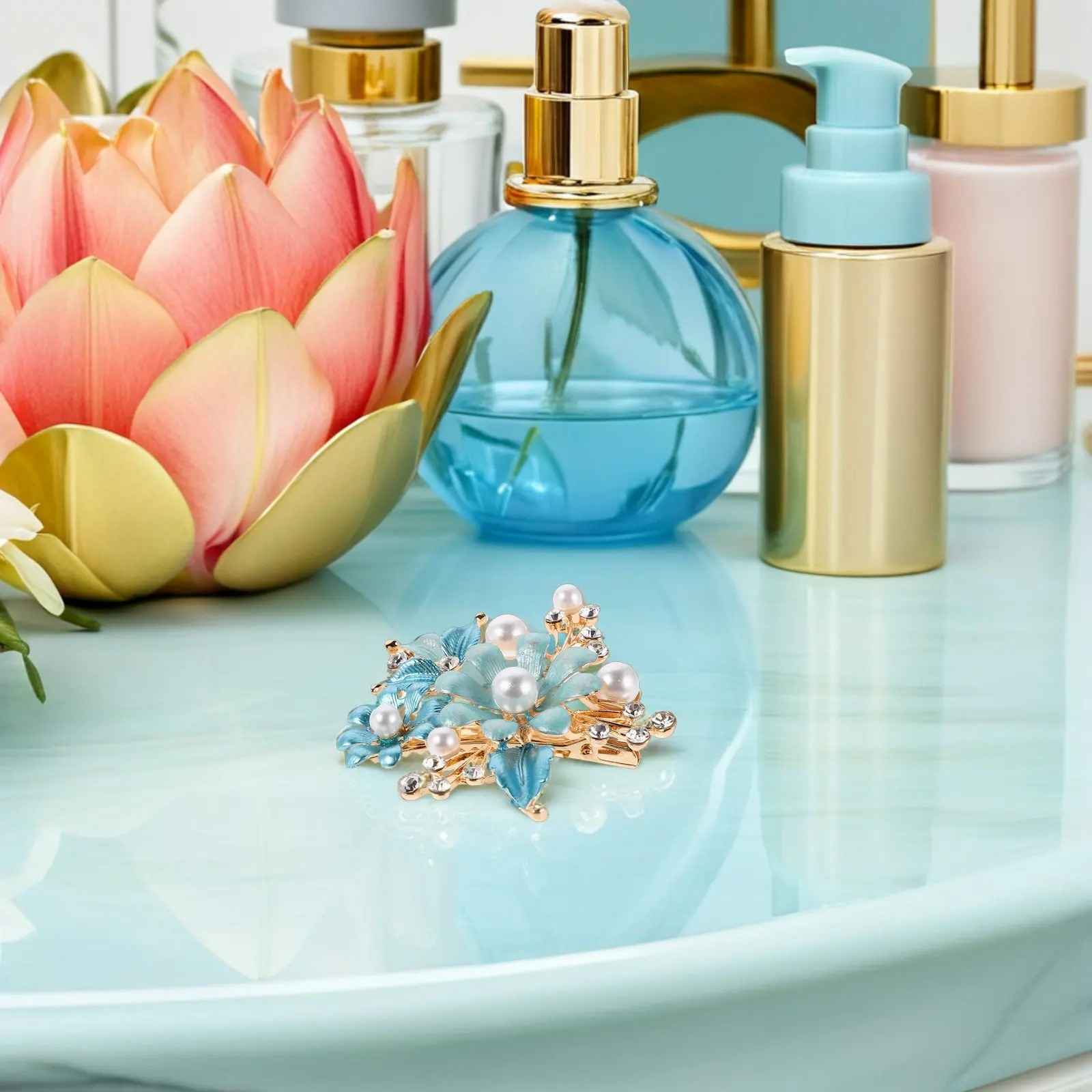 Rhinestone Flower Hair Clip Vintage Metal French Barrette for Women Elegant Duckbill Hairpin Secure Hold Long Hair Styling
Rhinestone Flower Hair Clip Vintage Metal French Barrette for Women Elegant Duckbill Hairpin Secure Hold Long Hair Styling