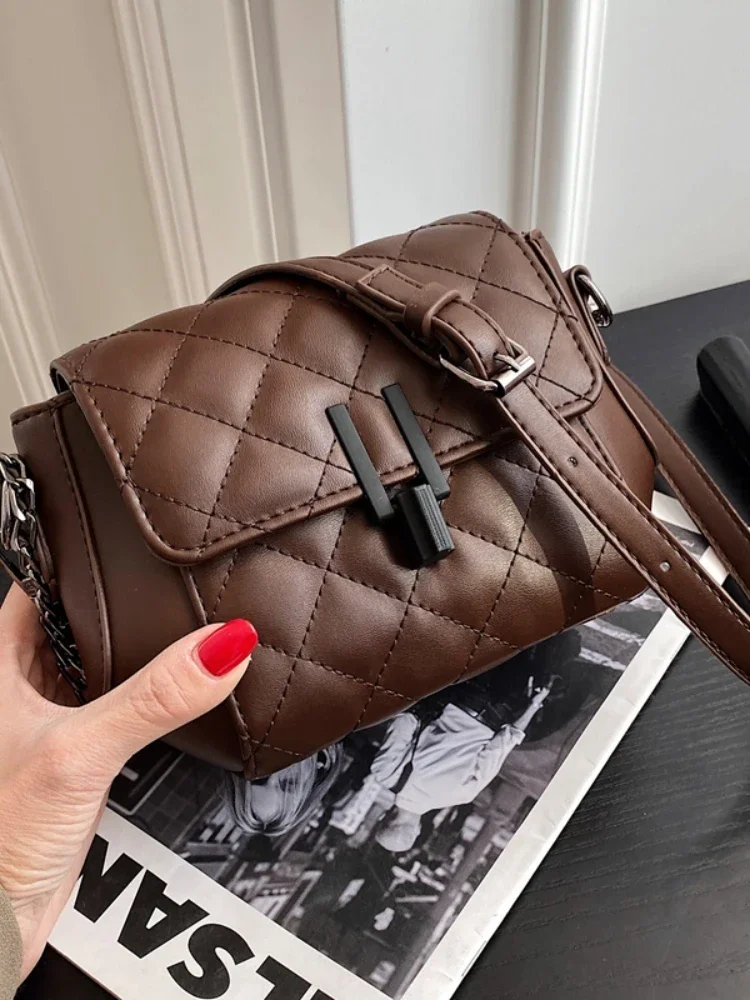 Foufurieux Summer New PU Women Chain Bag Fashion All-match Messenger Bags Small Bag Fashion Versatile Crossbody Bags Fanny Pack
Foufurieux Summer New PU Women Chain Bag Fashion All-match Messenger Bags Small Bag Fashion Versatile Crossbody Bags Fanny Pack