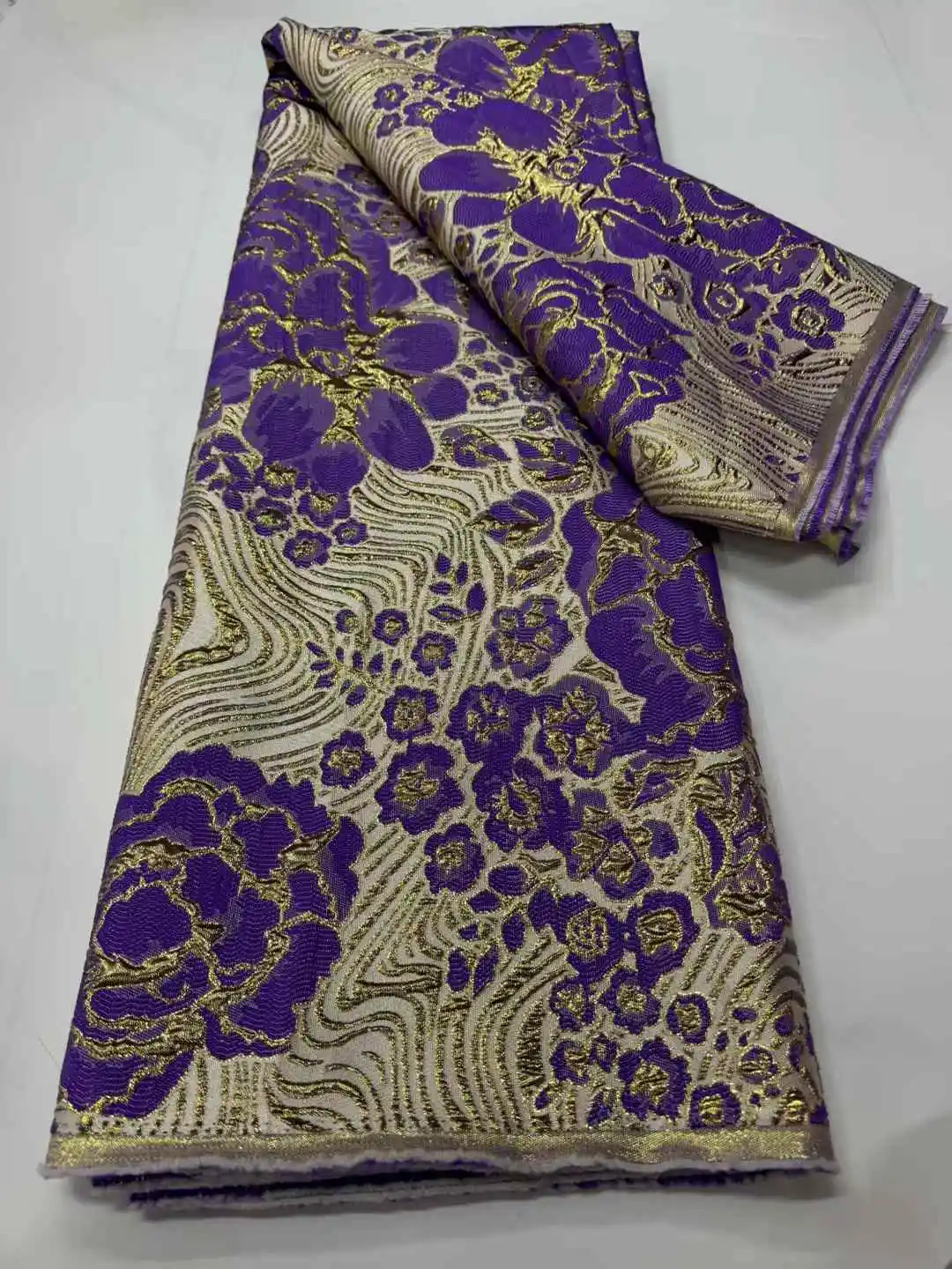 Newest African Brocade Lace Fabric Nigerian Gild Jacquard Lace Fabric Luxury Sew for Women Wedding Party Dresses,5Yards
Newest African Brocade Lace Fabric Nigerian Gild Jacquard Lace Fabric Luxury Sew for Women Wedding Party Dresses,5Yards