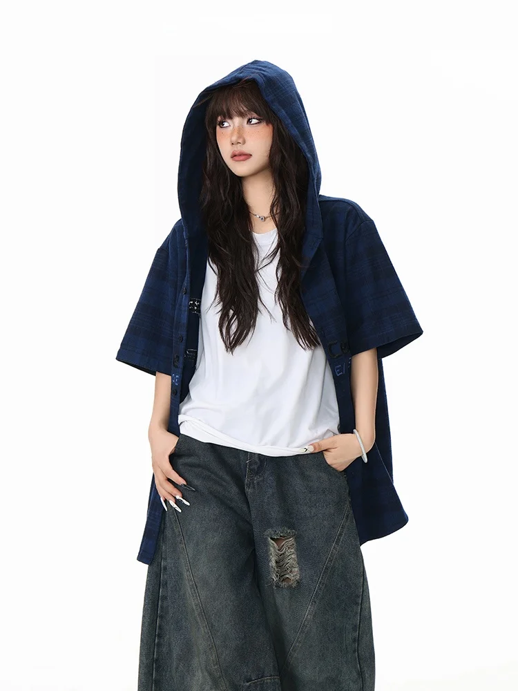 Женская свободная верхняя одежда из чистого хлопка в американском ретро-стиле с капюшоном, в клетку, с вышивкой, для уличного стиля, повседневная, летняя
Женская свободная верхняя одежда из чистого хлопка в американском ретро-стиле с капюшоном, в клетку, с вышивкой, для уличного стиля, повседневная, летняя