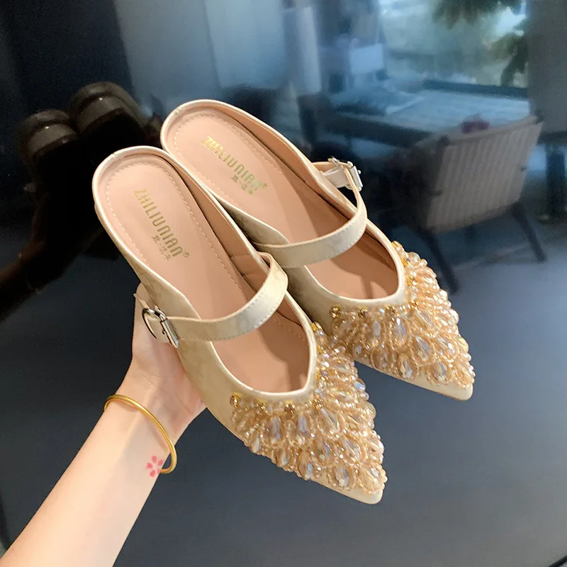 Fashion Women's Shoes Luxury Rhinestone Mueller Slippers for Woman Comfort Vacation Casual Shoes Designer Shoes Zapatos De Mujer
Fashion Women's Shoes Luxury Rhinestone Mueller Slippers for Woman Comfort Vacation Casual Shoes Designer Shoes Zapatos De Mujer