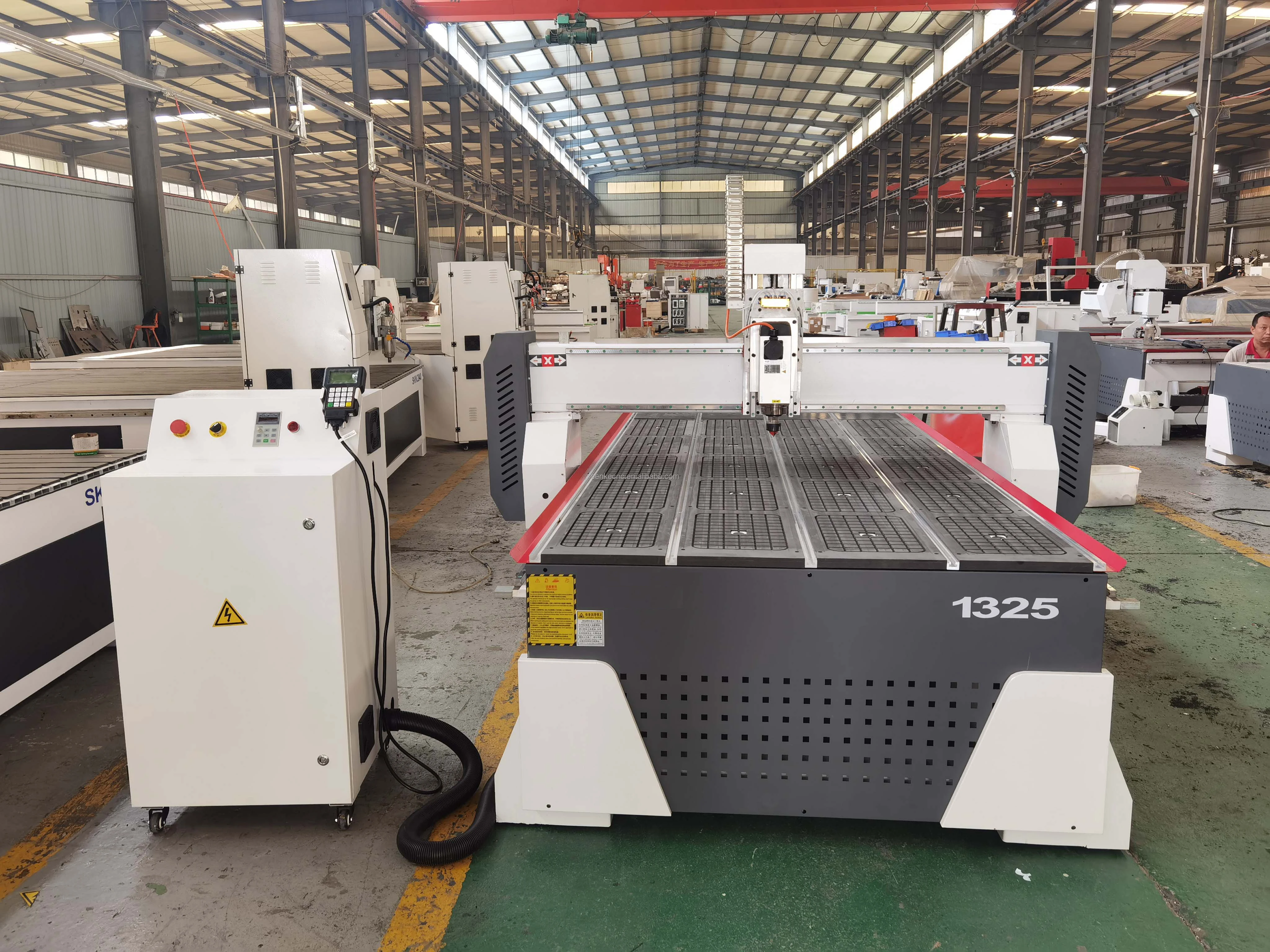 Easy Operate 3 Axis Soft Metal Engraving Cnc Router 1325 High Efficiency Woodworking Machine With Heavy Duty
Easy Operate 3 Axis Soft Metal Engraving Cnc Router 1325 High Efficiency Woodworking Machine With Heavy Duty