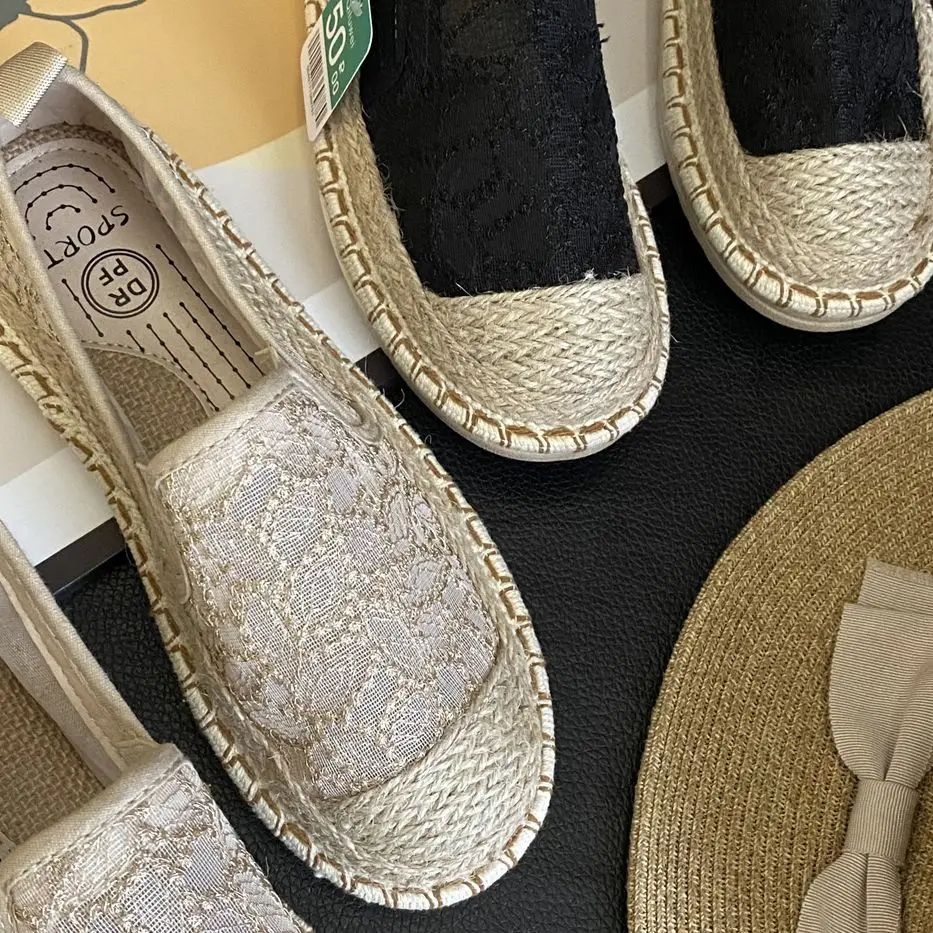 Retro Casual Women's Flat Shoes Embroidered Lace Heavy Work Straw Weave Comfortable Footbed round Toe Fashionable Slip-On
Retro Casual Women's Flat Shoes Embroidered Lace Heavy Work Straw Weave Comfortable Footbed round Toe Fashionable Slip-On