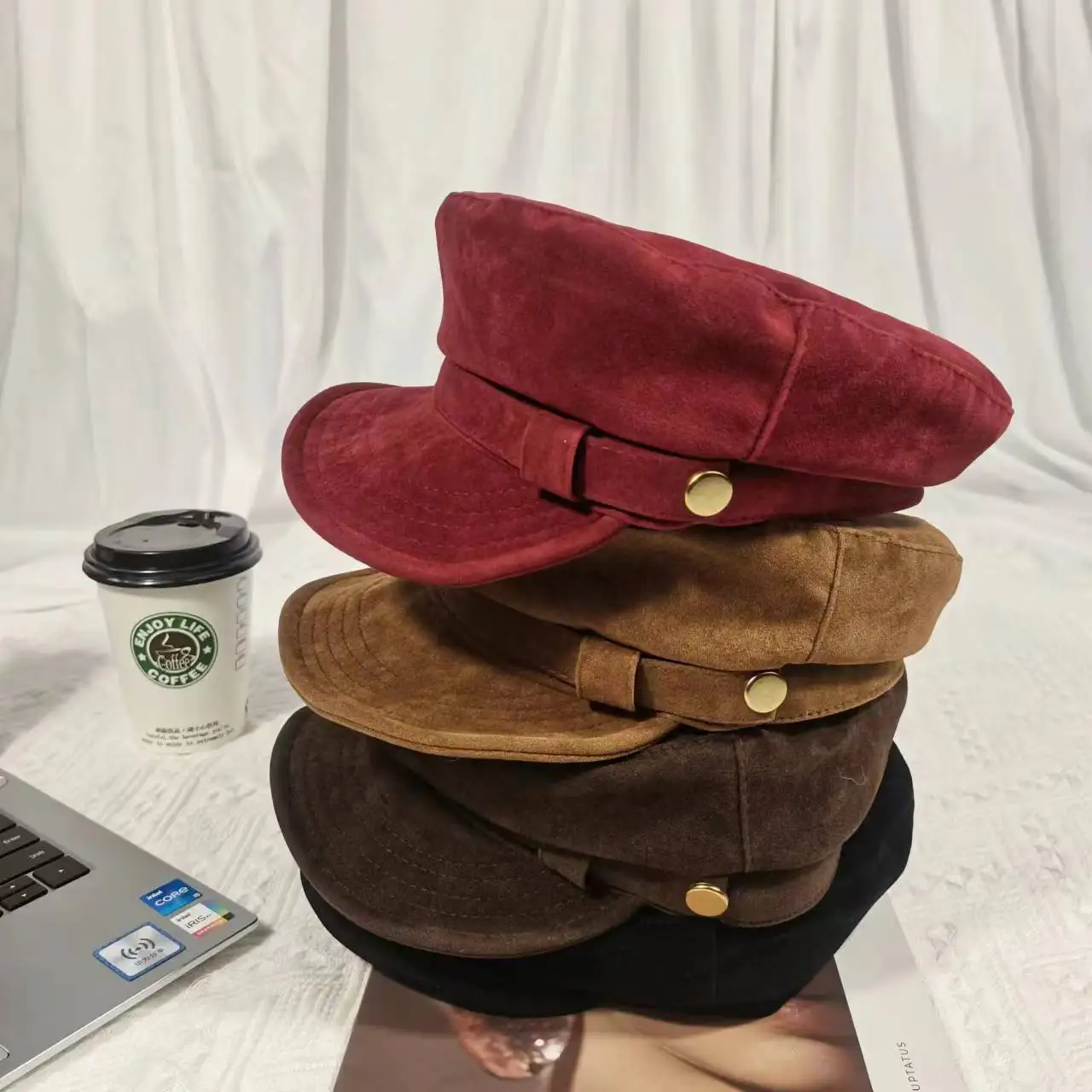 Navy Hat Women's Autumn/Winter Outdoor Warm Painter Hat Retro Fashion Face Revealing Newspaper Children's Hat
Navy Hat Women's Autumn/Winter Outdoor Warm Painter Hat Retro Fashion Face Revealing Newspaper Children's Hat