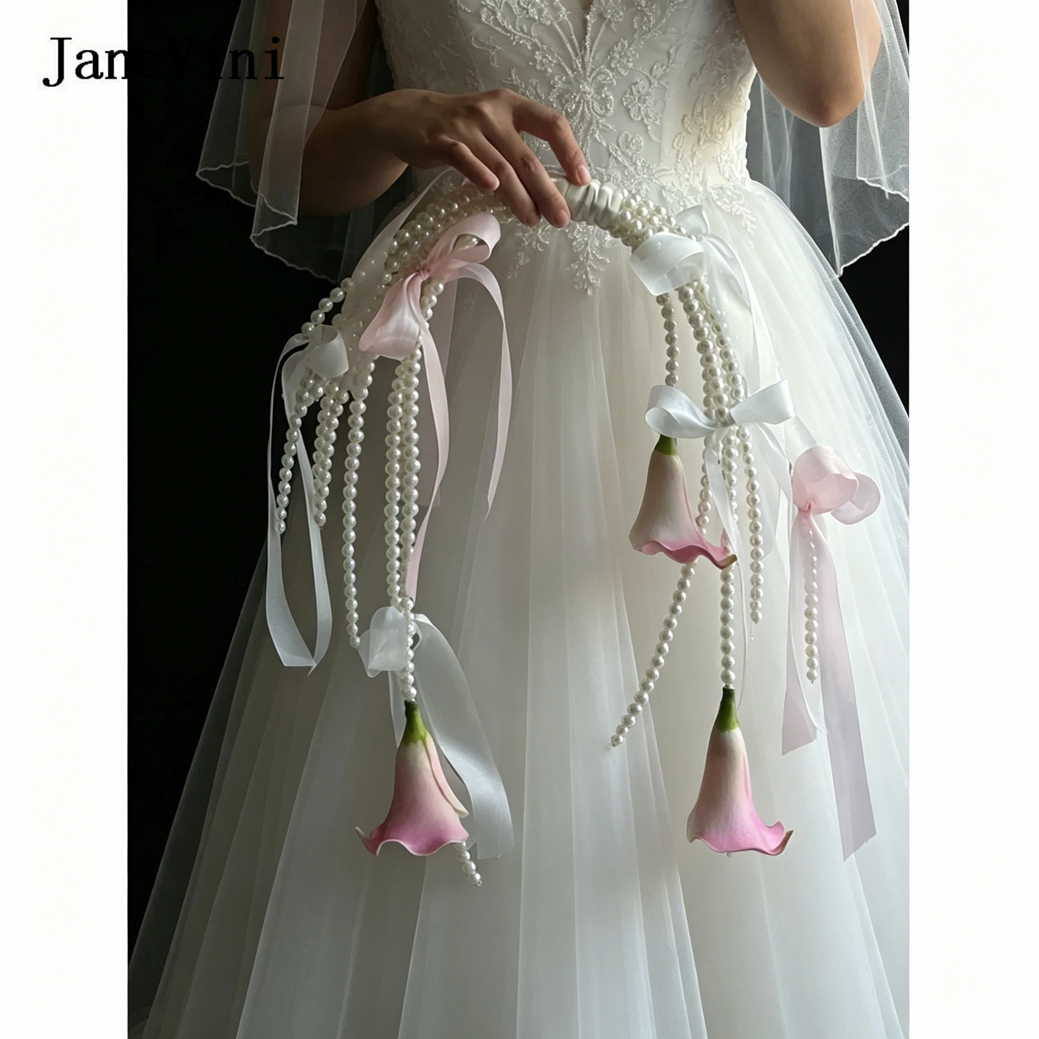JaneVini Ins Elegant Pink Calla Lily Pearl Bridal Hoop Bouquet Mariage Tombant Handmade Artificial Bow Wedding Flower Bouquets
JaneVini Ins Elegant Pink Calla Lily Pearl Bridal Hoop Bouquet Mariage Tombant Handmade Artificial Bow Wedding Flower Bouquets