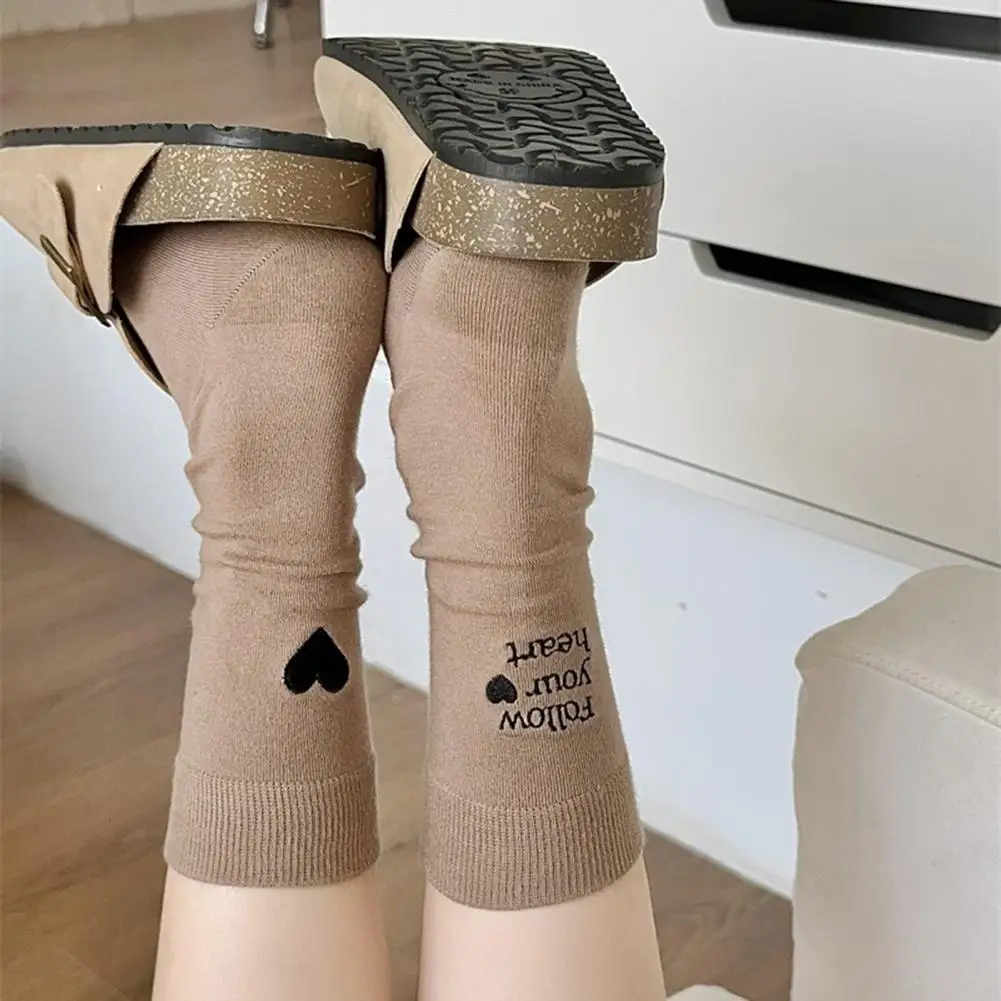 Heart Detail Ankle Socks White Heart Socks Embroidered Couple Winter Socks with Heart Letter Design High Elasticity for Sizes
Heart Detail Ankle Socks White Heart Socks Embroidered Couple Winter Socks with Heart Letter Design High Elasticity for Sizes