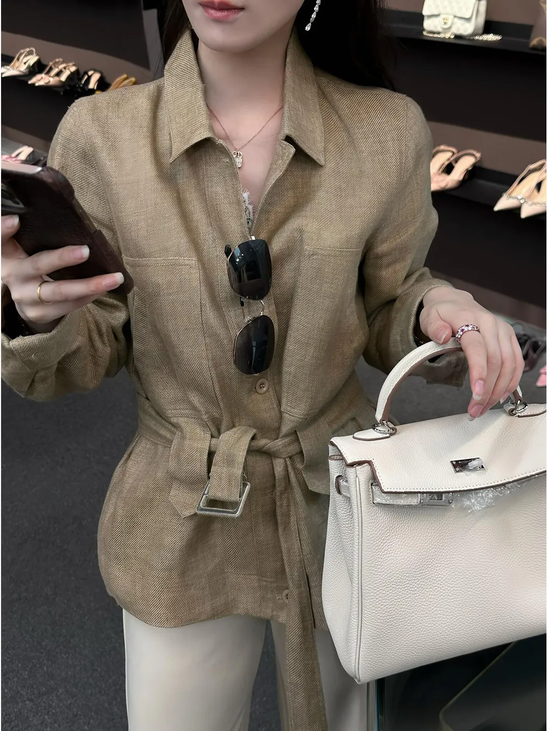 Textured Linen Classic Collar Belted Silhouette Faionable Retro Women's Jaet Winter Commute Sle Long Sve Mid-Length
Textured Linen Classic Collar Belted Silhouette Faionable Retro Women's Jaet Winter Commute Sle Long Sve Mid-Length