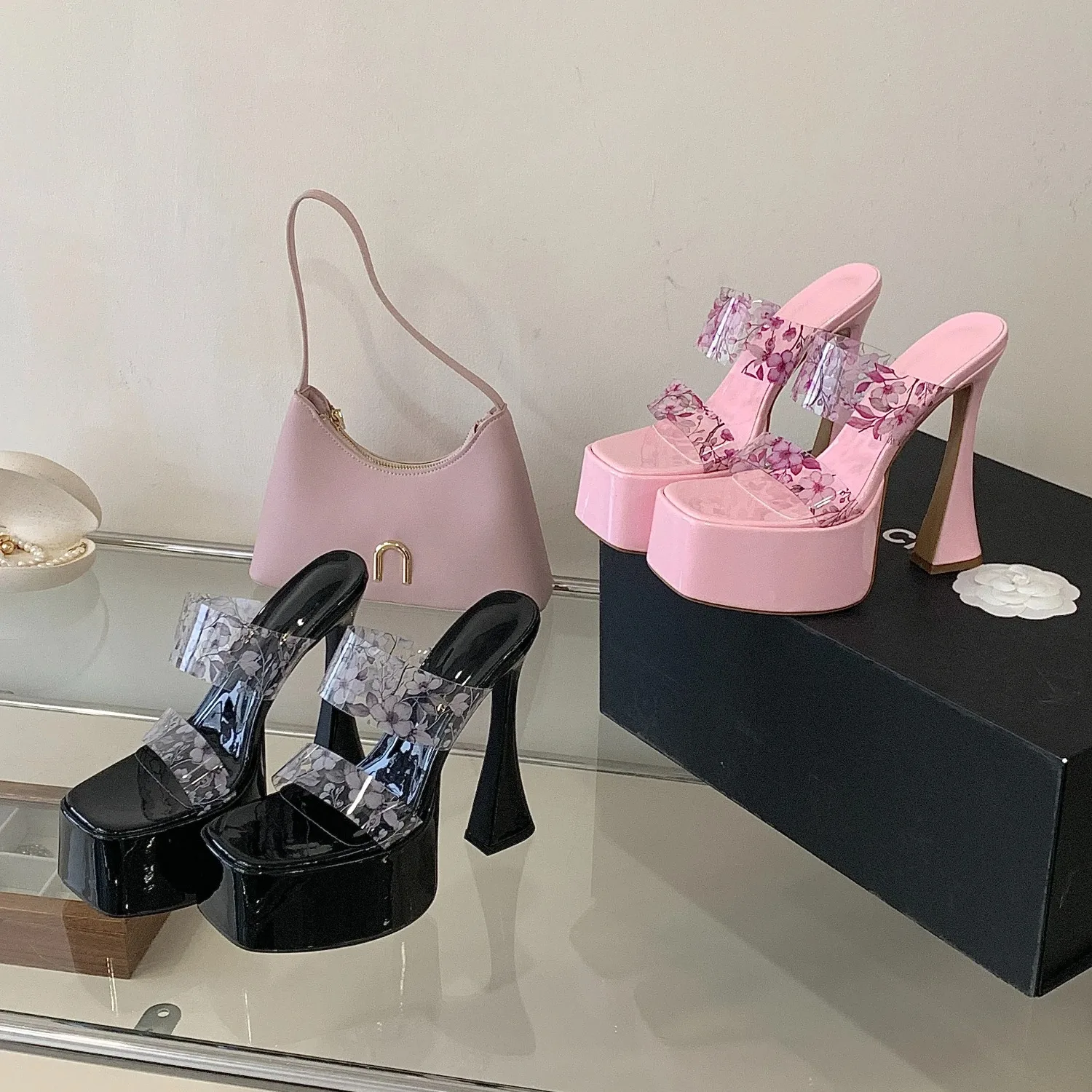 European Style Printed Clear Strap Platform Block Heel Square Toe Mules For Nightclub Evening Daily Trendy Party Fashion Outfit
European Style Printed Clear Strap Platform Block Heel Square Toe Mules For Nightclub Evening Daily Trendy Party Fashion Outfit