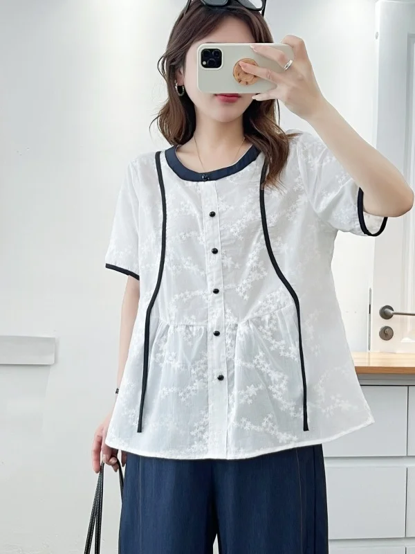 Elegant Embroidered White Short Sleeve Shirt for Women Summer 2026 Slimming Patchwork Loose Fit Polyester Fiber Top
Elegant Embroidered White Short Sleeve Shirt for Women Summer 2026 Slimming Patchwork Loose Fit Polyester Fiber Top