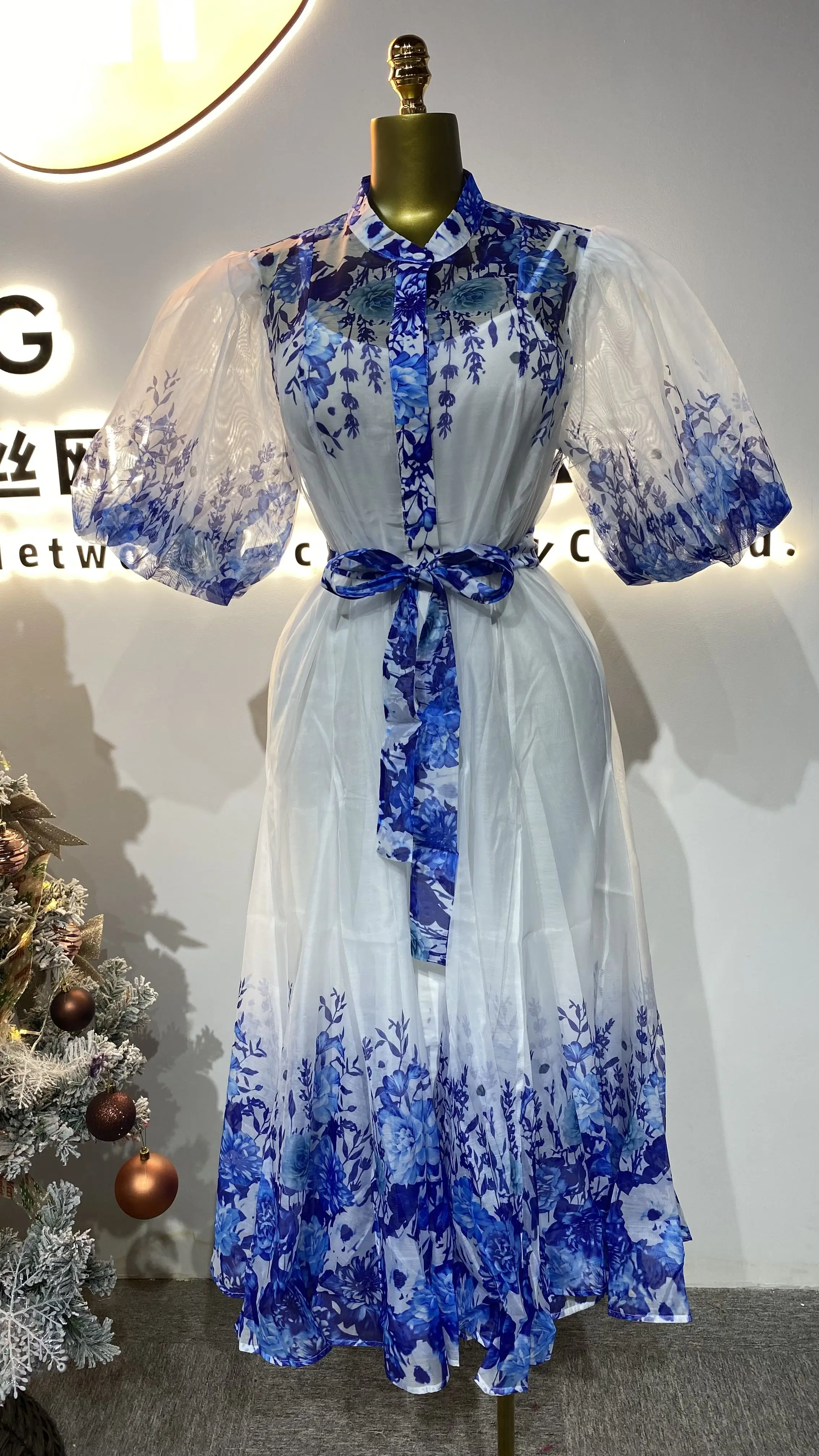 Spring and Summer Loose Dress Women Single Breasted White Vintage Blue Flower Print Dress-GZMM123
Spring and Summer Loose Dress Women Single Breasted White Vintage Blue Flower Print Dress-GZMM123