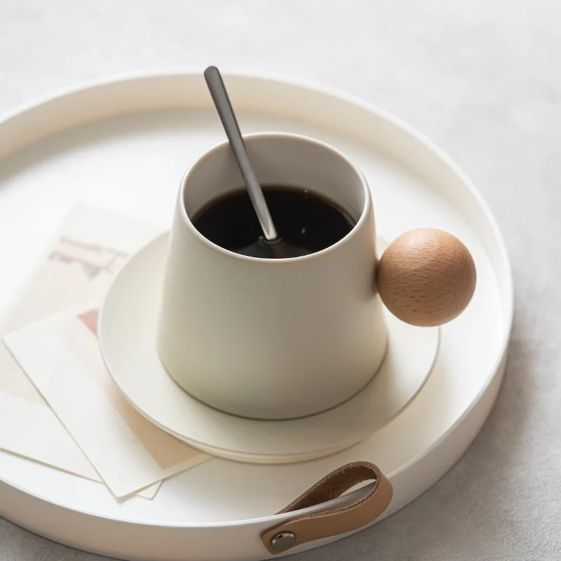 Ball Handle Ceramic Mug Set Ins Cream Style Matte Glaze Milk Cup Wood Handle Anti-scald Nordic Bohemian Afternoon Tea Drinkware
Ball Handle Ceramic Mug Set Ins Cream Style Matte Glaze Milk Cup Wood Handle Anti-scald Nordic Bohemian Afternoon Tea Drinkware