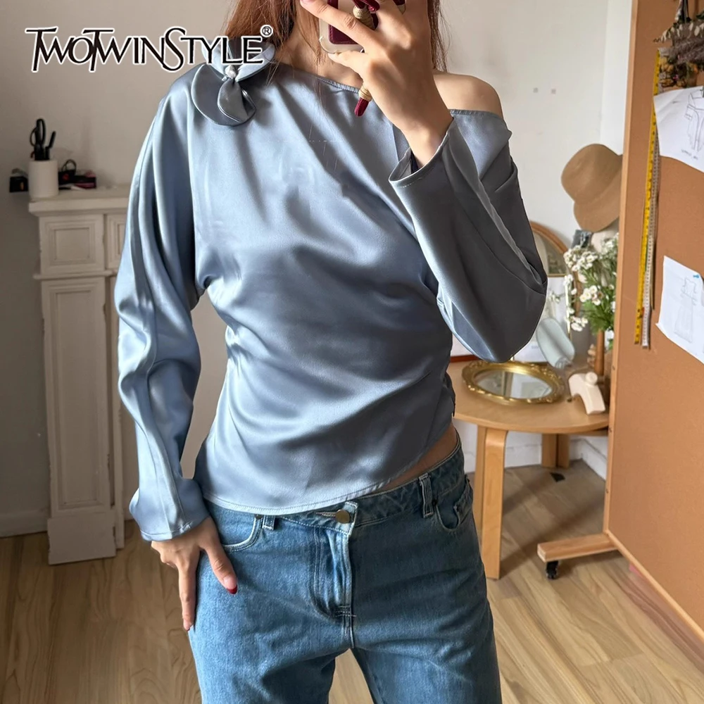 TWOTWINSTYLE однотонная футболка с повязками, женская свободная повседневная футболка с косым воротником, летняя модная новая одежда
TWOTWINSTYLE однотонная футболка с повязками, женская свободная повседневная футболка с косым воротником, летняя модная новая одежда