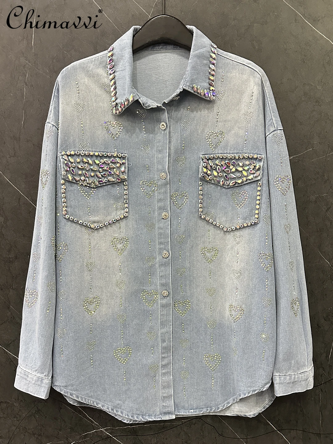 2025 Autumn Clothes New Heavy Heart Rhinestone Long Sleeve Denim Shirt Jacket Women Fashion Loose Casual Mid-Length Top
2025 Autumn Clothes New Heavy Heart Rhinestone Long Sleeve Denim Shirt Jacket Women Fashion Loose Casual Mid-Length Top