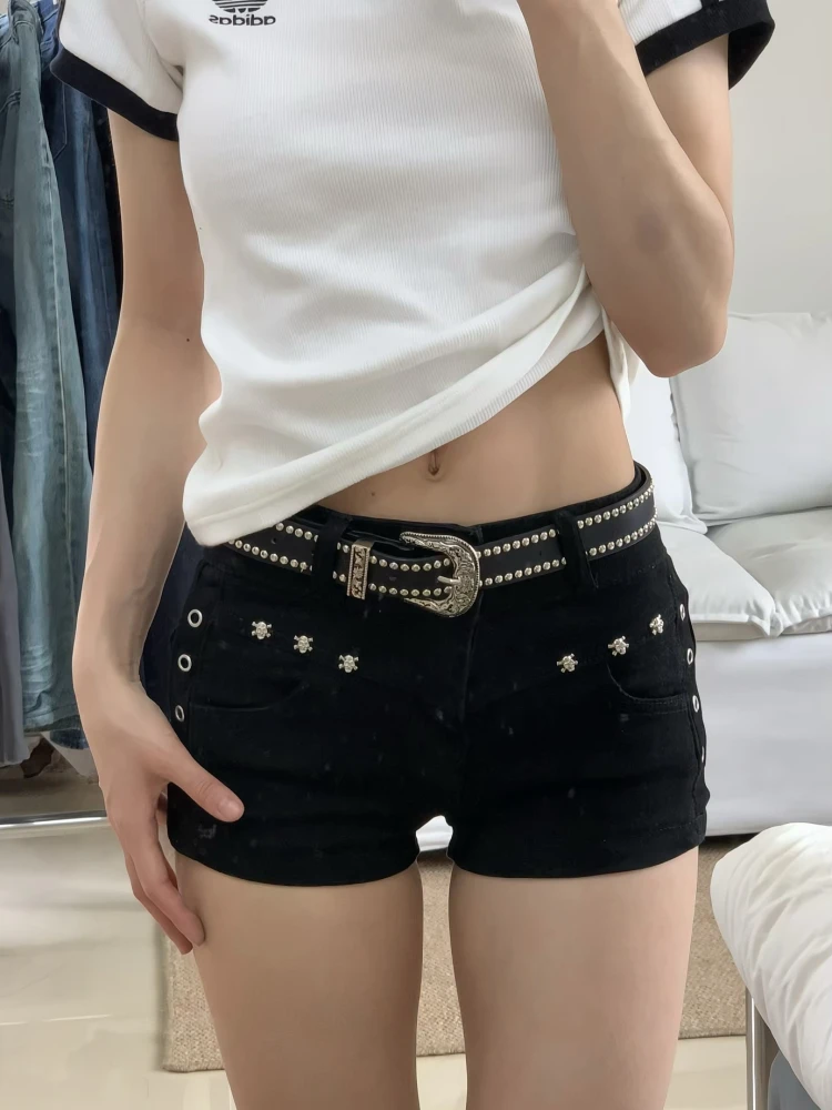 Low-Waist Black Sexy Girl Jeans Shorts Women's Rivet Design Slimming Tight-Fit Hot Pants Casual Style Summer Blue Denim Shorts
Low-Waist Black Sexy Girl Jeans Shorts Women's Rivet Design Slimming Tight-Fit Hot Pants Casual Style Summer Blue Denim Shorts