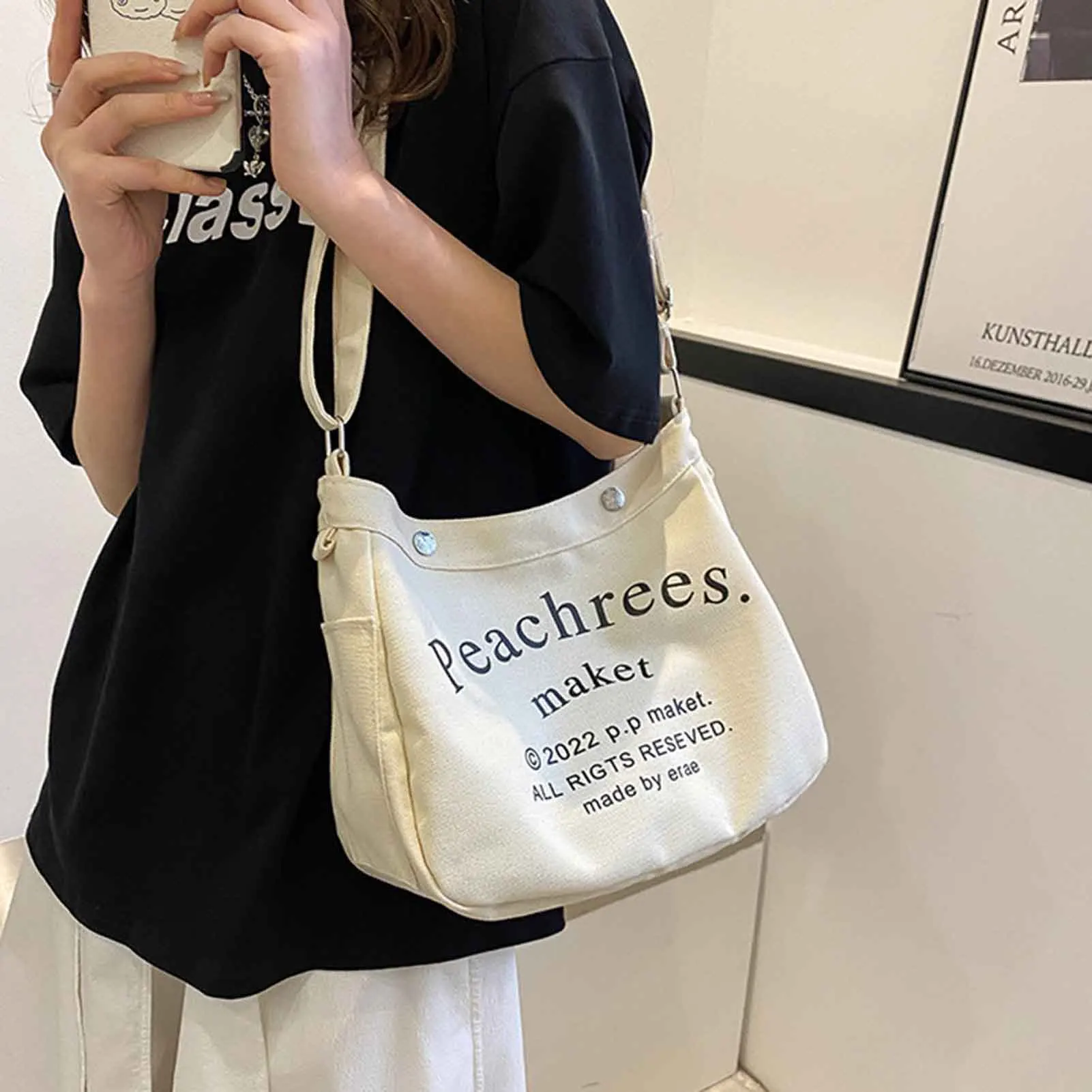 Women's Casual Letter Tote Bag Portable Shoulder Bags Multi Function Handbags Suitable for Daily Commuting Going Out
Women's Casual Letter Tote Bag Portable Shoulder Bags Multi Function Handbags Suitable for Daily Commuting Going Out