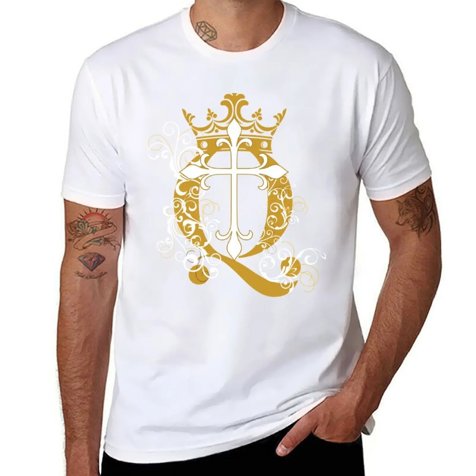 Cross Q Crown in Gold Fitted T-Shirt cotton tshirt 100% t shirt man designer T-Shirt
Cross Q Crown in Gold Fitted T-Shirt cotton tshirt 100% t shirt man designer T-Shirt